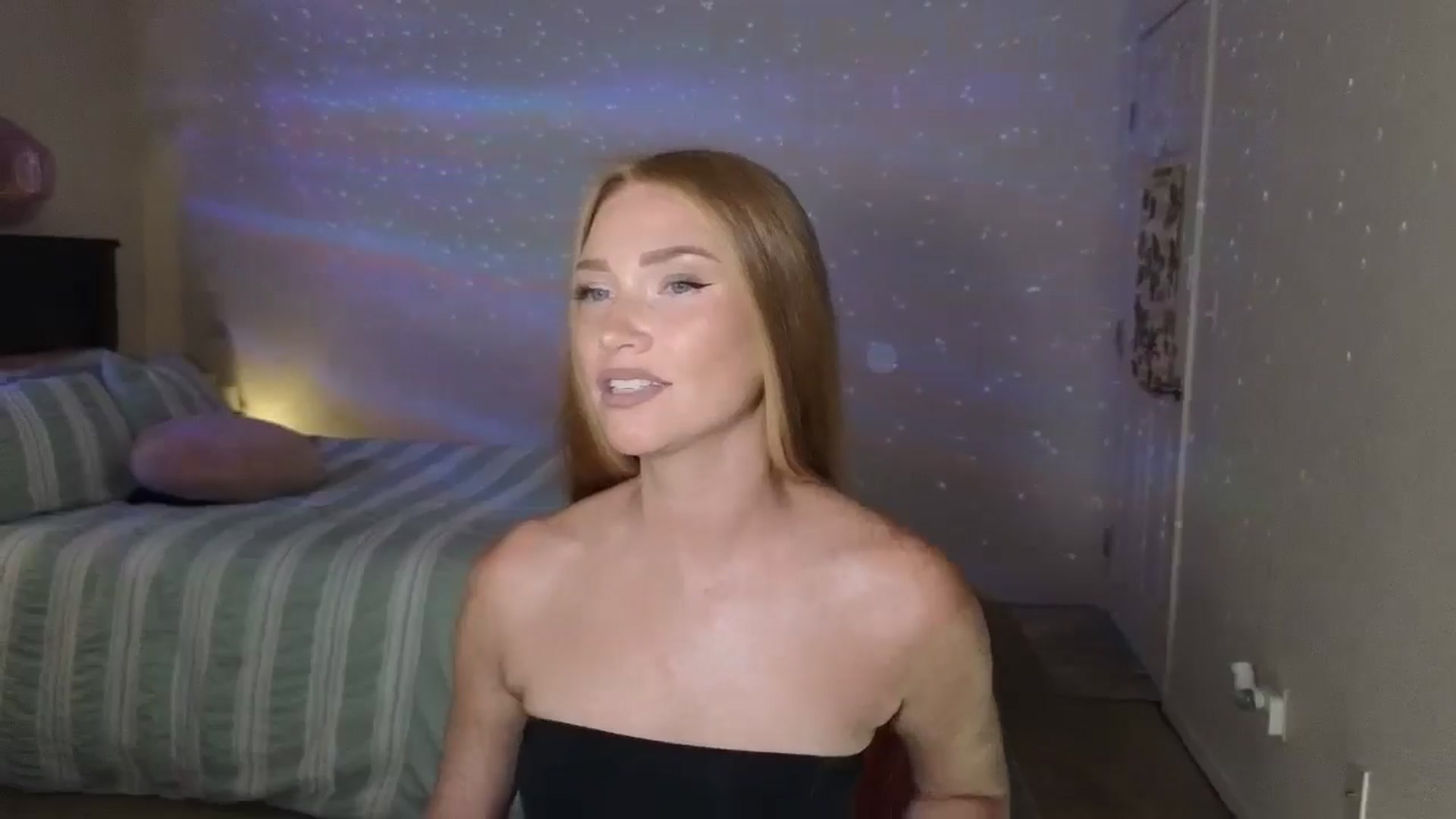 Gallery image thumbnail from Freckld_Cutie's myfreecams stream on, 07/26/2024, 18:13 image 5 of 20