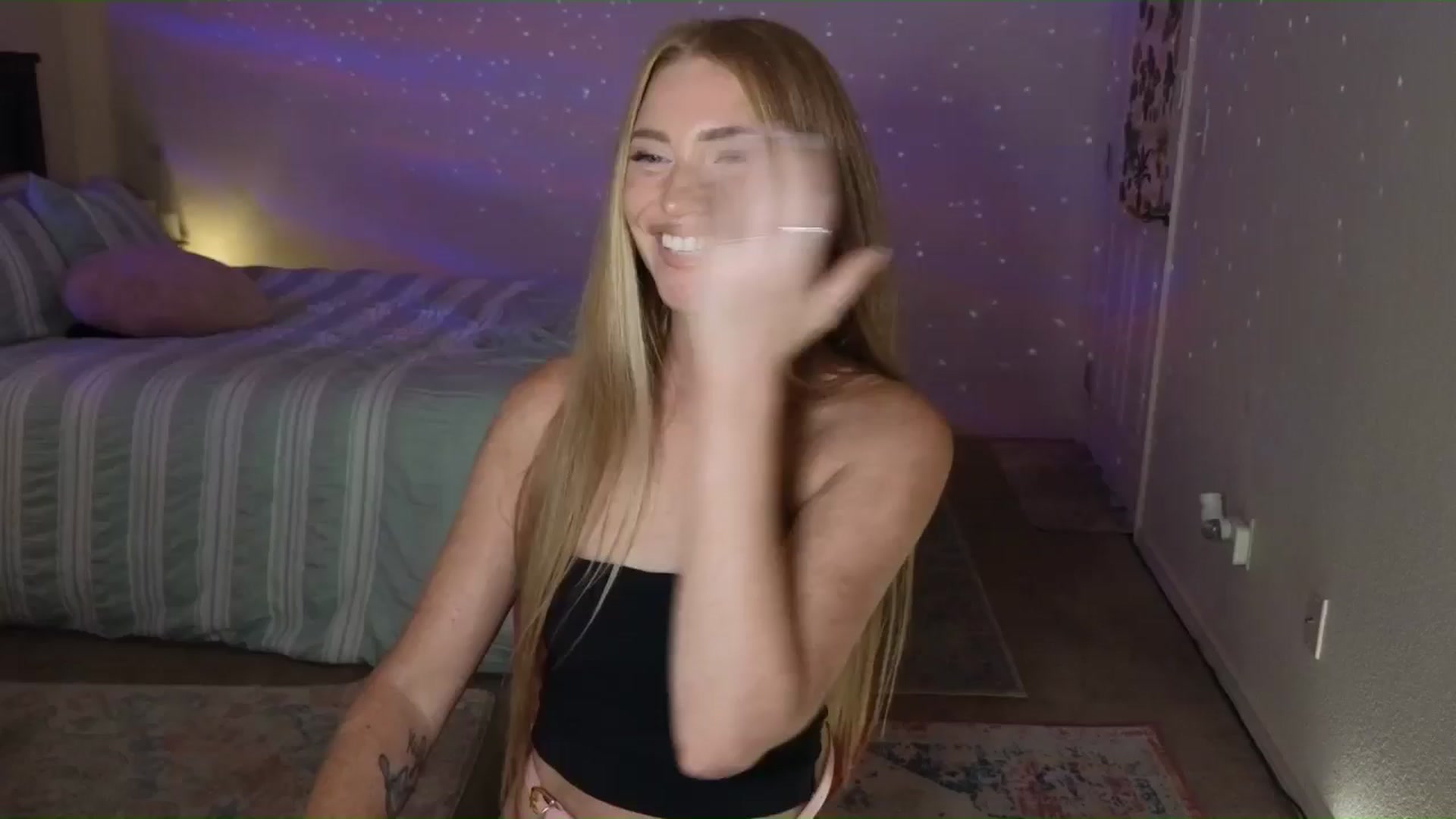 Gallery image thumbnail from Freckld_Cutie's myfreecams stream on, 07/26/2024, 20:36 image 13 of 20