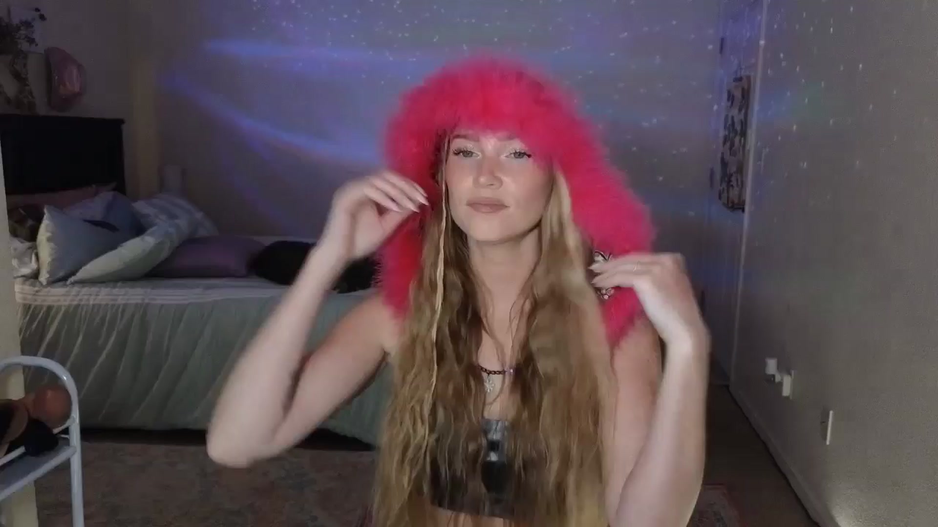 Gallery image thumbnail from Freckld_Cutie's myfreecams stream on, 08/01/2024, 16:56 image 1 of 20