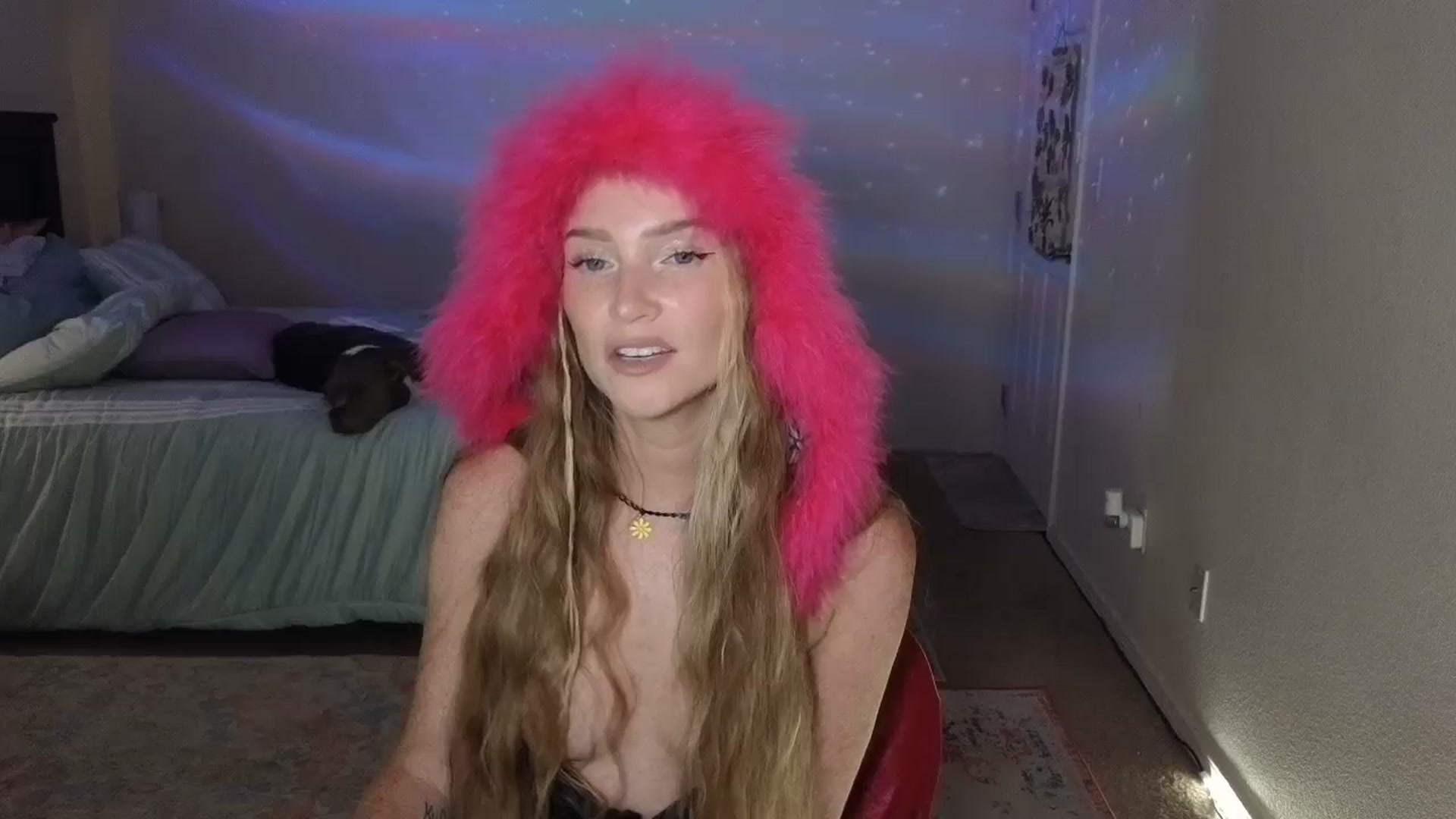 Gallery image thumbnail from Freckld_Cutie's myfreecams stream on, 08/01/2024, 17:55 image 8 of 20