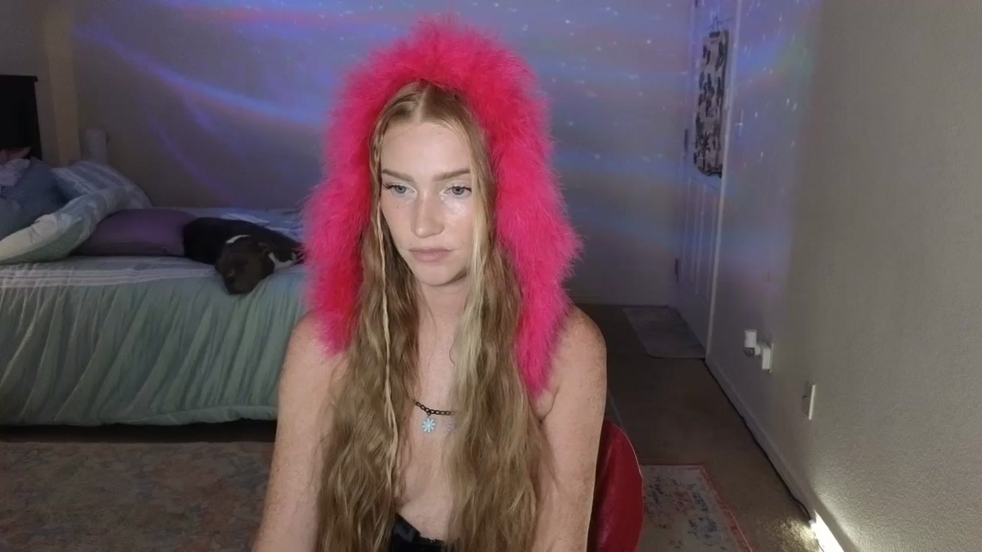 Gallery image thumbnail from Freckld_Cutie's myfreecams stream on, 08/01/2024, 17:55 image 18 of 20