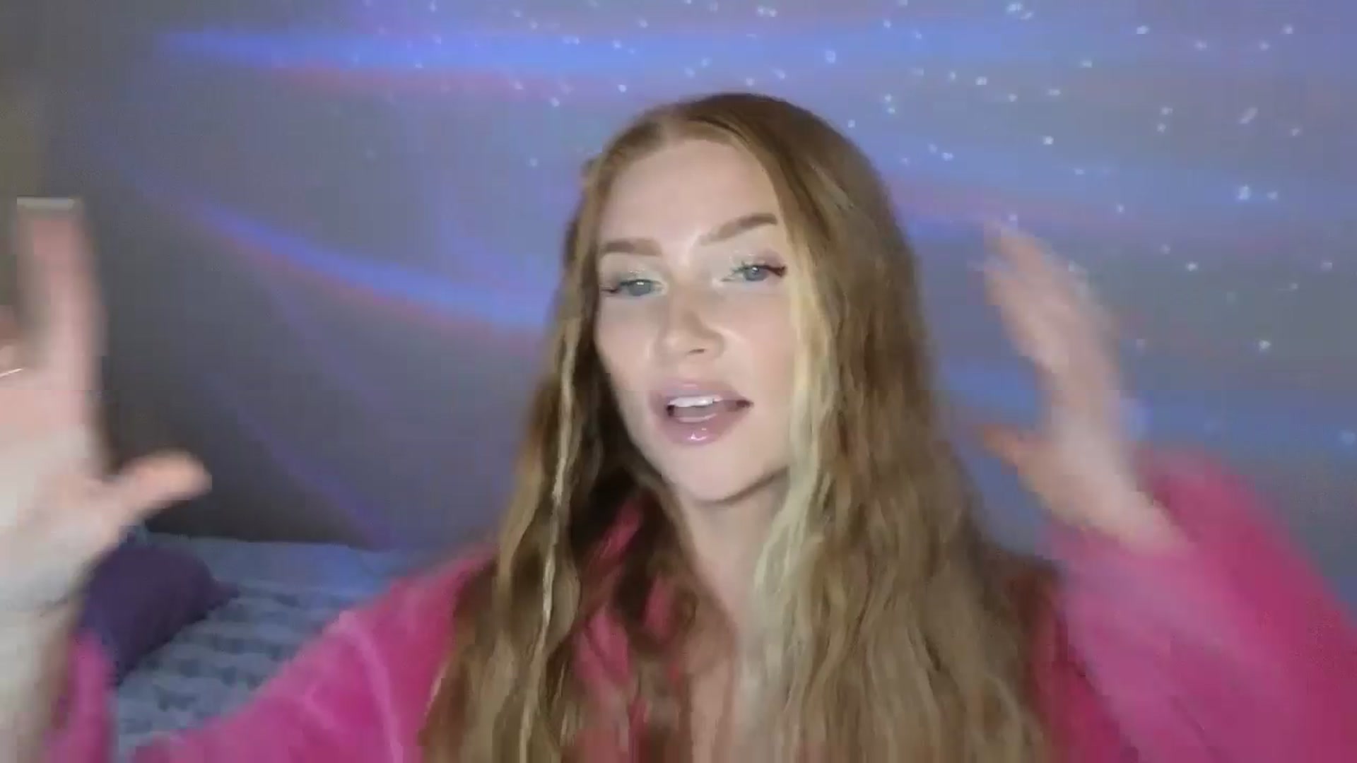 Gallery image thumbnail from Freckld_Cutie's myfreecams stream on, 08/01/2024, 19:49 image 3 of 20