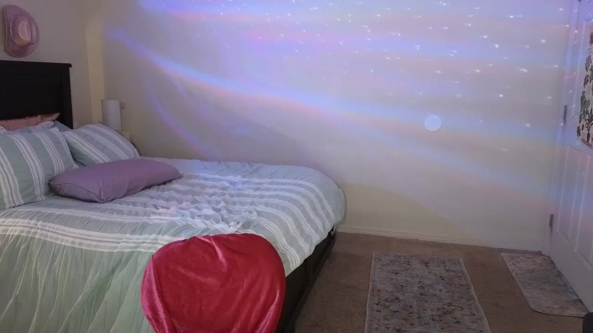 Gallery image thumbnail from Freckld_Cutie's myfreecams stream on, 08/01/2024, 19:49 image 14 of 20