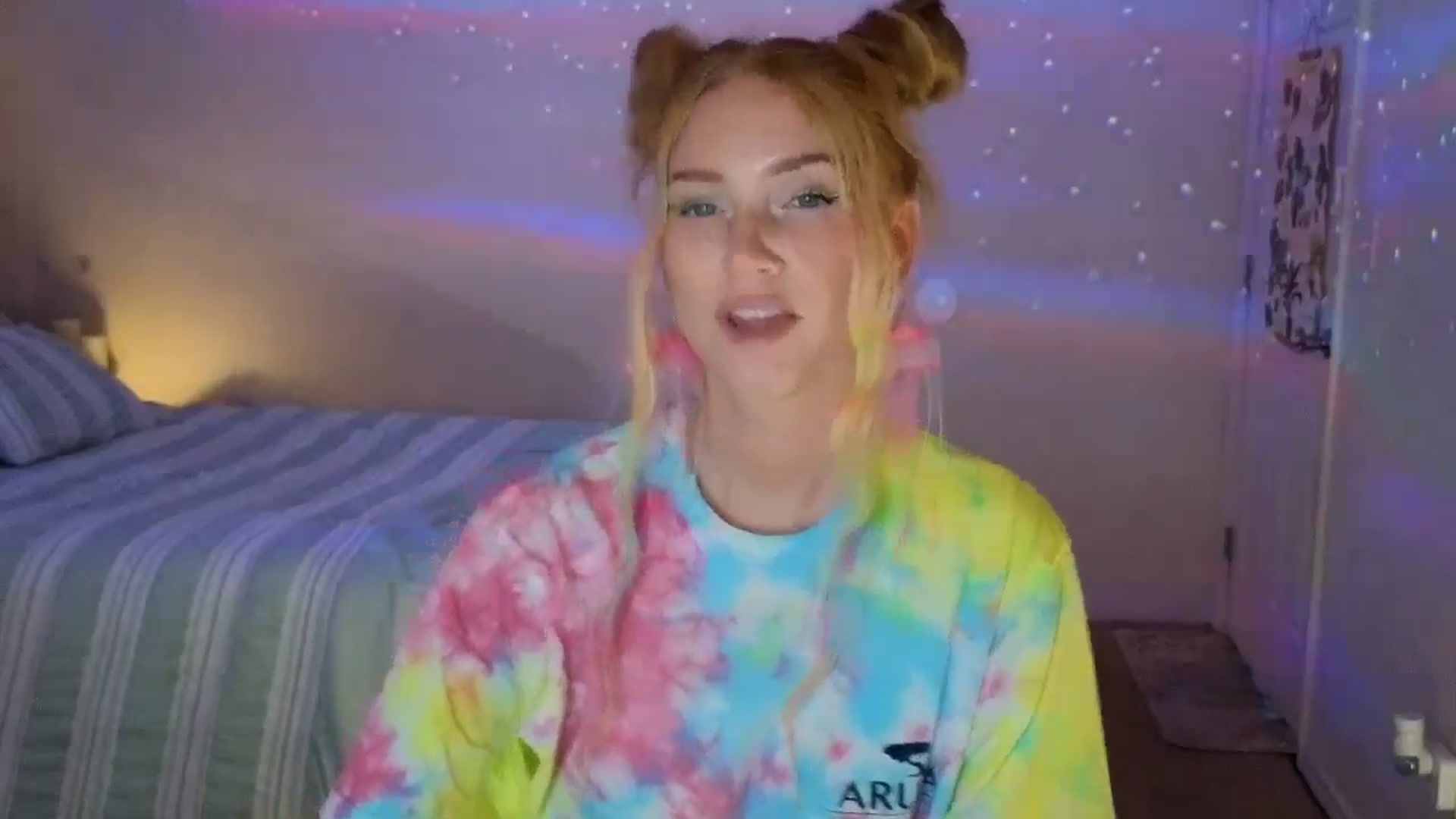 Gallery image thumbnail from Freckld_Cutie's myfreecams stream on, 08/02/2024, 18:09 image 17 of 20