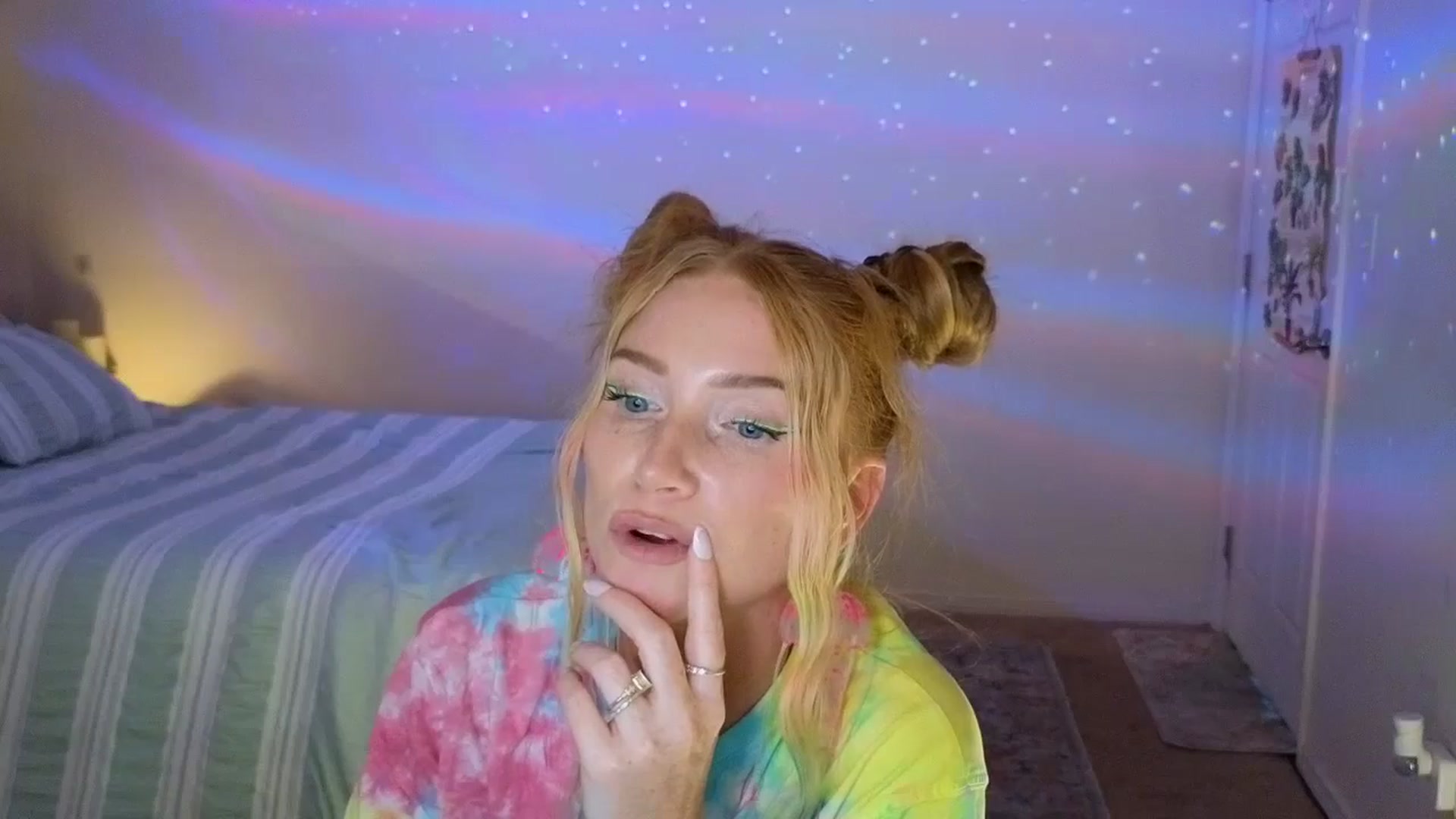 Gallery image thumbnail from Freckld_Cutie's myfreecams stream on, 08/02/2024, 18:09 image 18 of 20