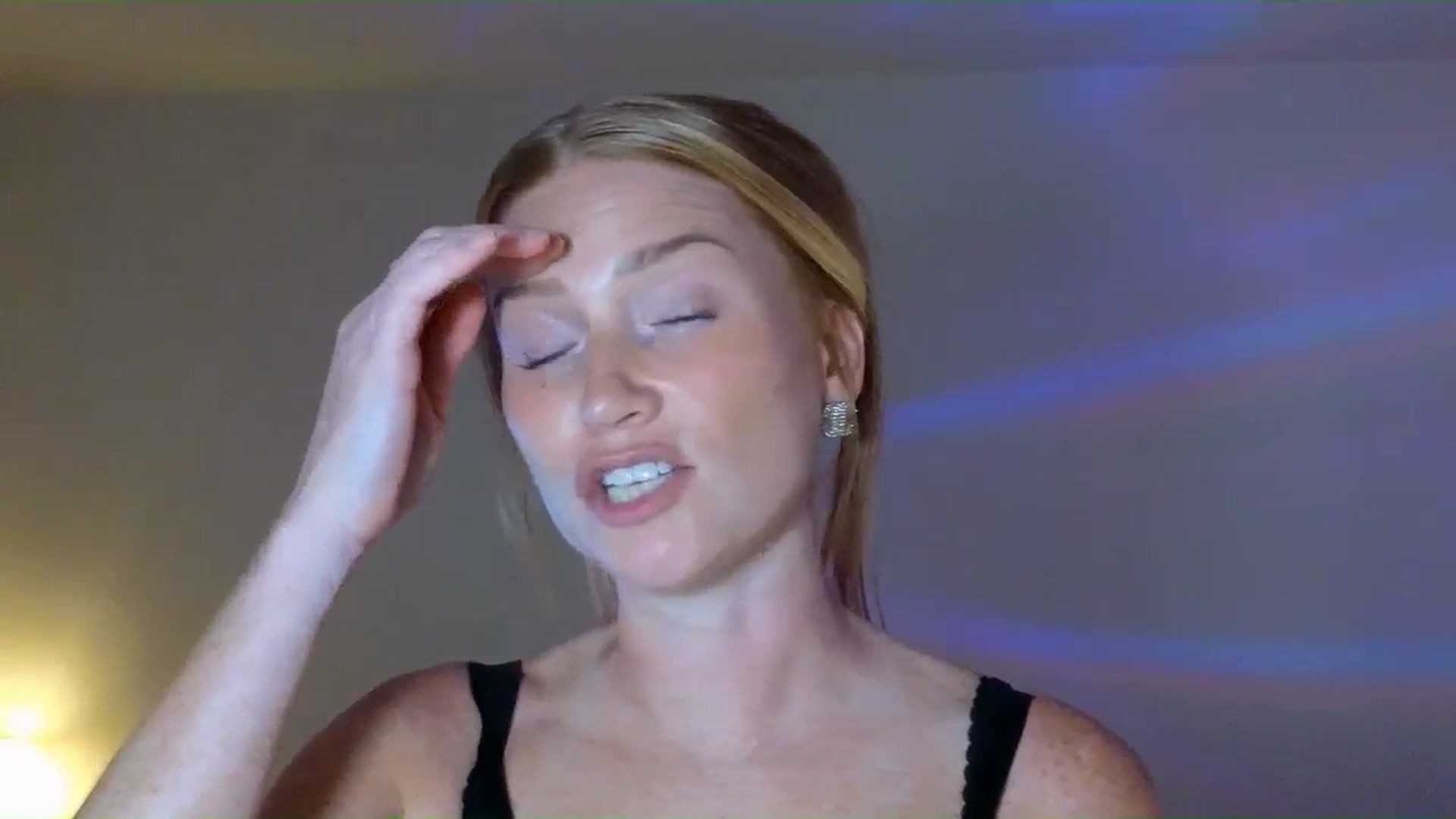 Gallery image thumbnail from Freckld_Cutie's myfreecams stream on, 08/12/2024, 19:28 image 5 of 20