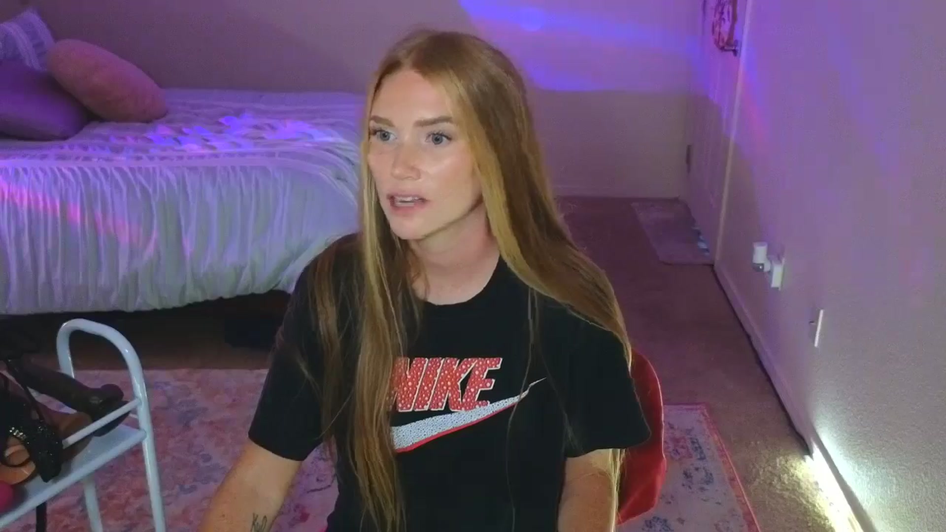 Gallery image thumbnail from Freckld_Cutie's myfreecams stream on, 08/14/2024, 18:45 image 10 of 20