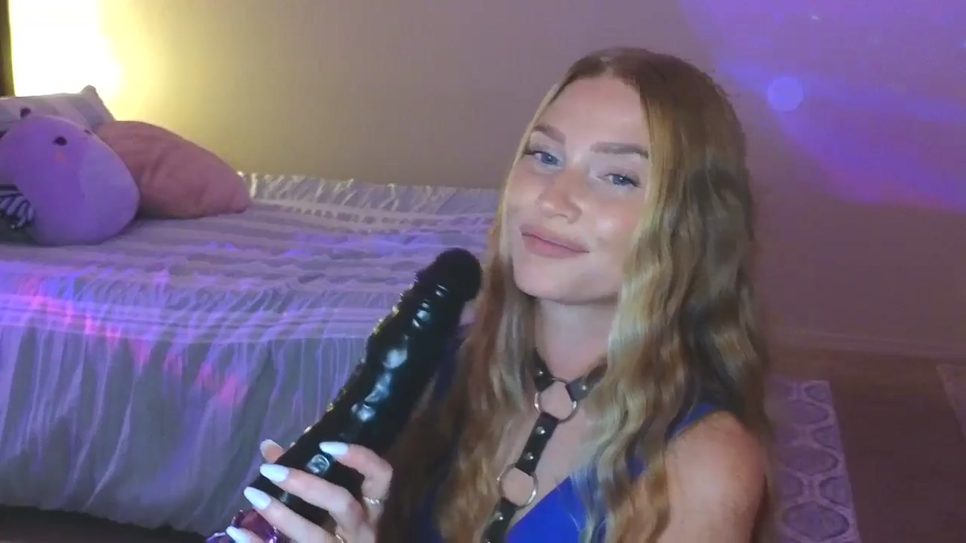 Gallery image thumbnail from Freckld_Cutie's myfreecams stream on, 08/27/2024, 19:16 image 19 of 20