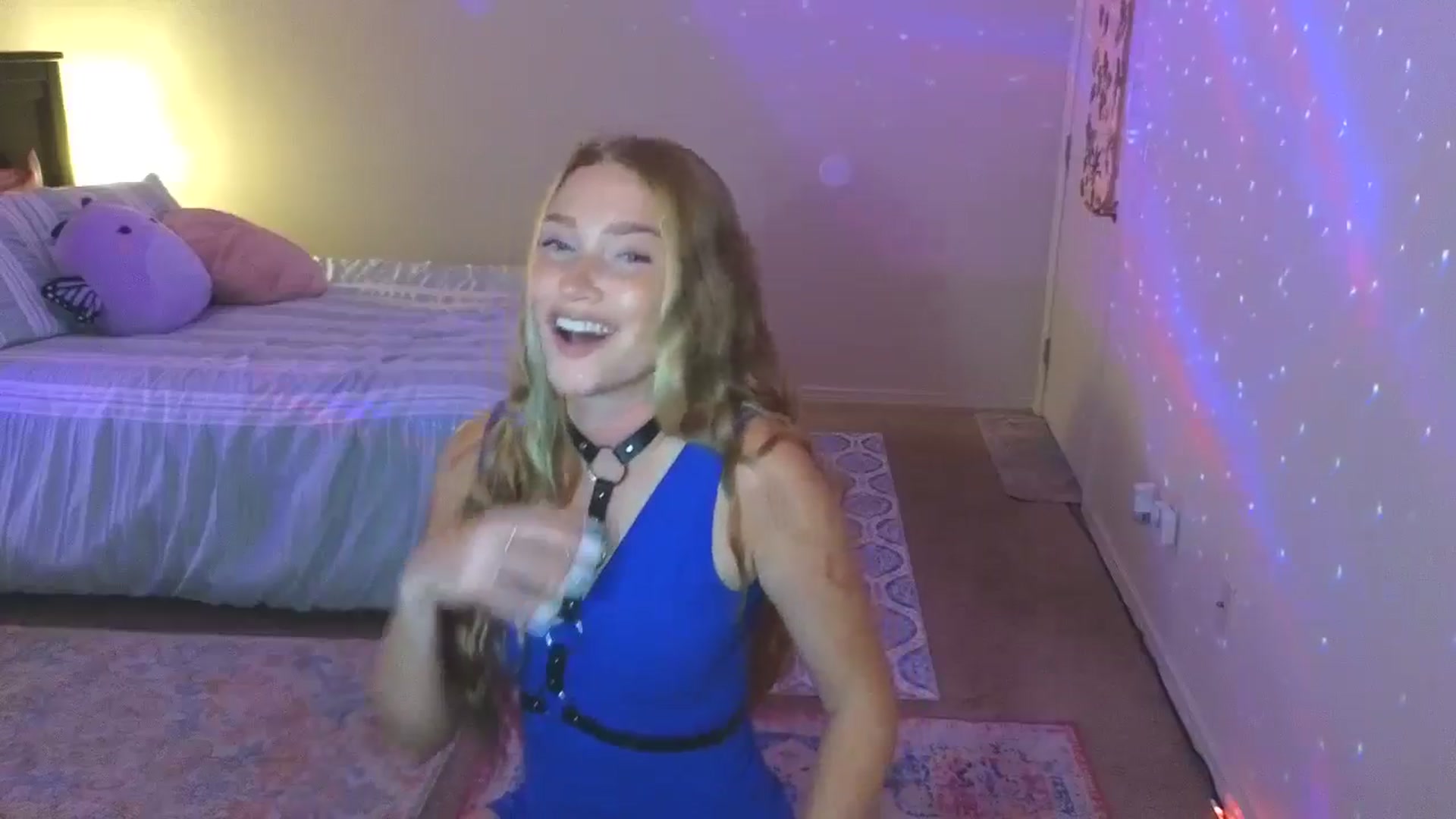 Gallery image thumbnail from Freckld_Cutie's myfreecams stream on, 08/27/2024, 19:16 image 12 of 20