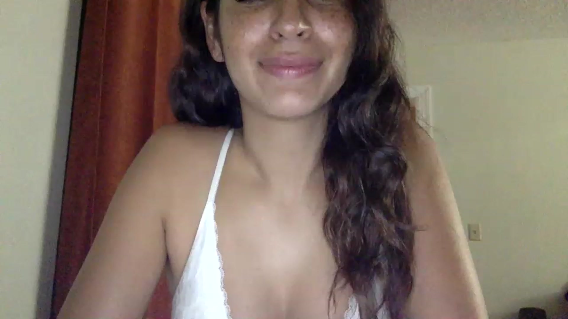 Gallery image thumbnail from FreckledPoni's myfreecams stream on, 12/24/2022, 01:59 image 14 of 20