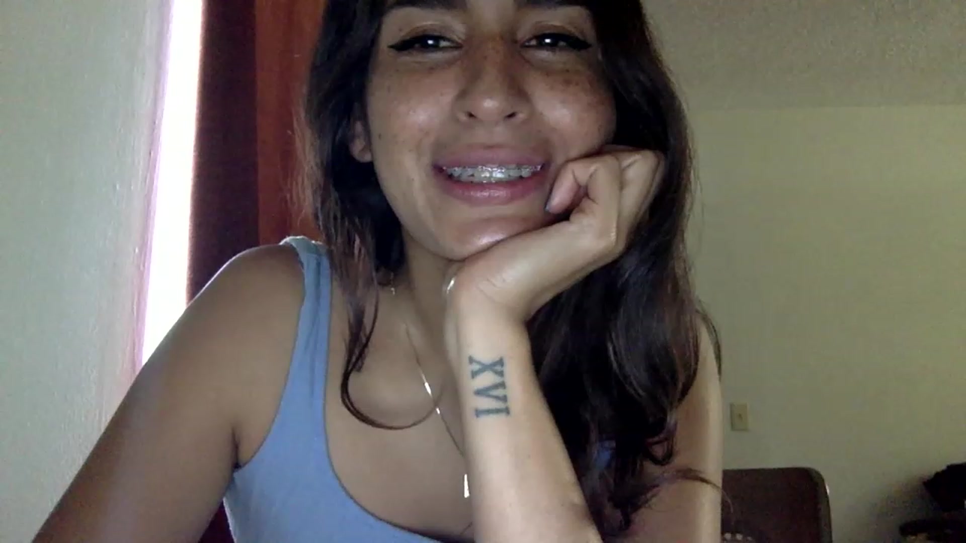 Gallery image thumbnail from FreckledPoni's myfreecams stream on, 12/29/2022, 20:58 image 18 of 20