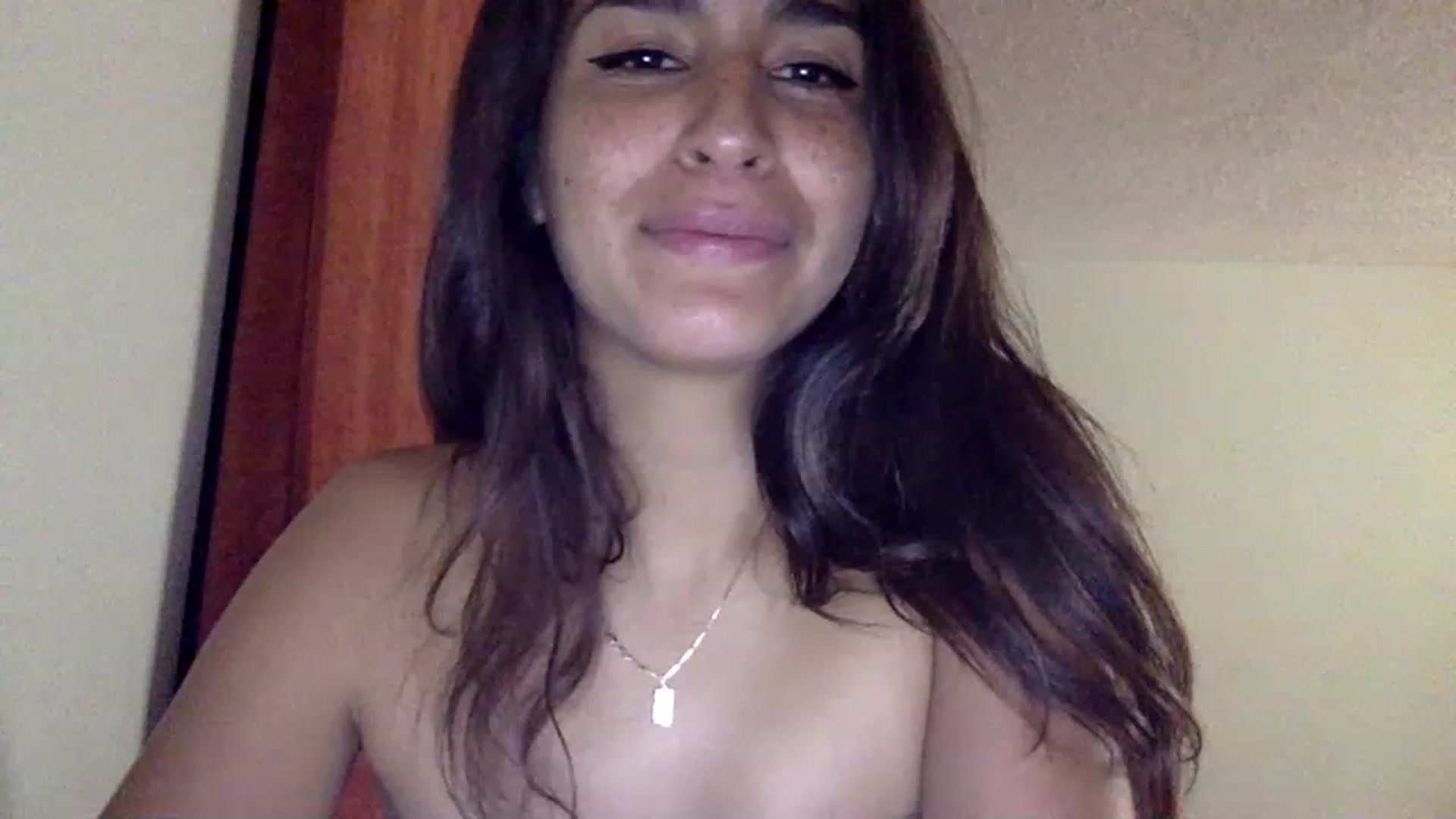 Gallery image thumbnail from FreckledPoni's myfreecams stream on, 01/01/2023, 23:53 image 10 of 20