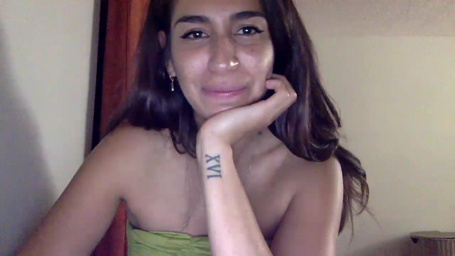 Gallery image thumbnail from FreckledPoni's myfreecams stream on, 01/01/2023, 23:53 image 20 of 20