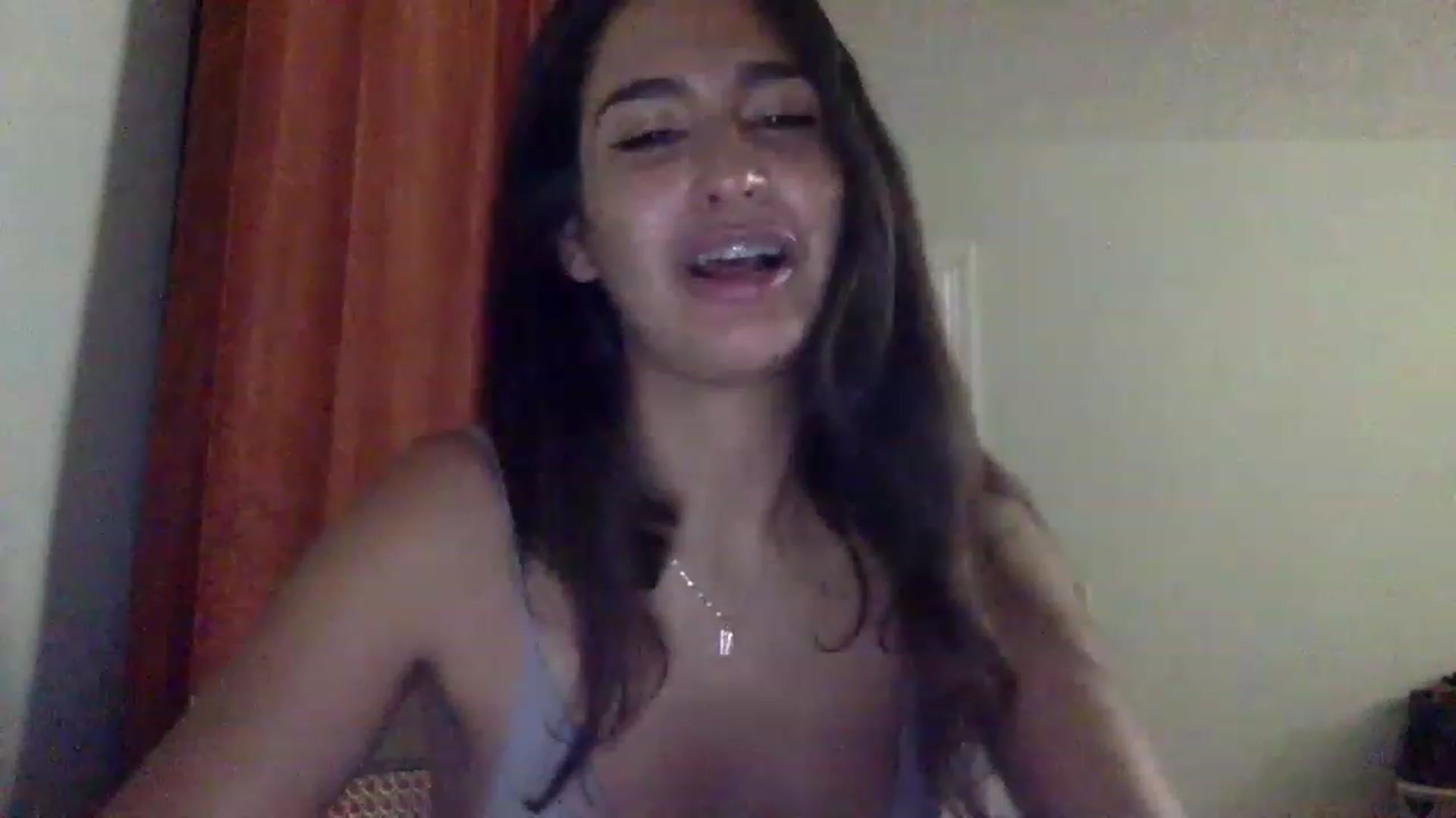 Gallery image thumbnail from FreckledPoni's myfreecams stream on, 01/09/2023, 23:43 image 9 of 20