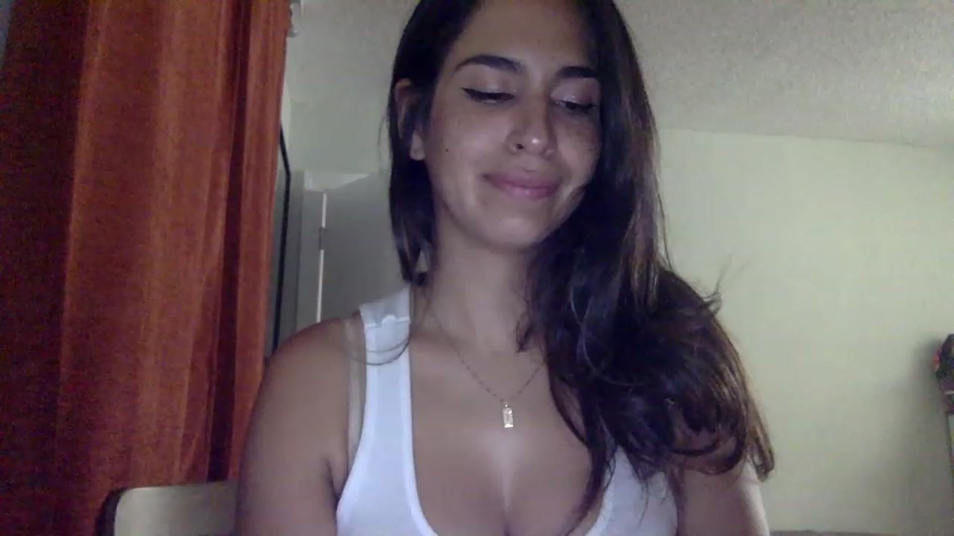 Gallery image thumbnail from FreckledPoni's myfreecams stream on, 01/22/2023, 23:08 image 11 of 20