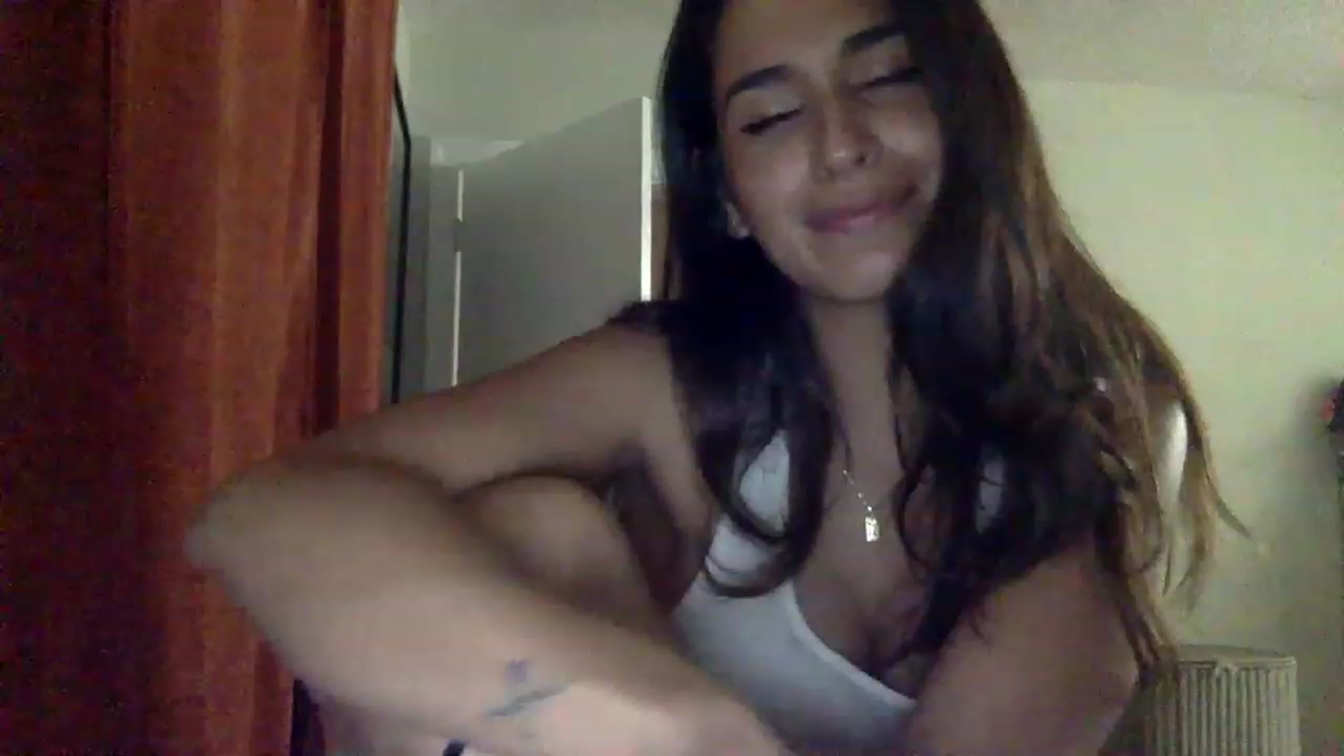 Gallery image thumbnail from FreckledPoni's myfreecams stream on, 01/22/2023, 23:08 image 19 of 20