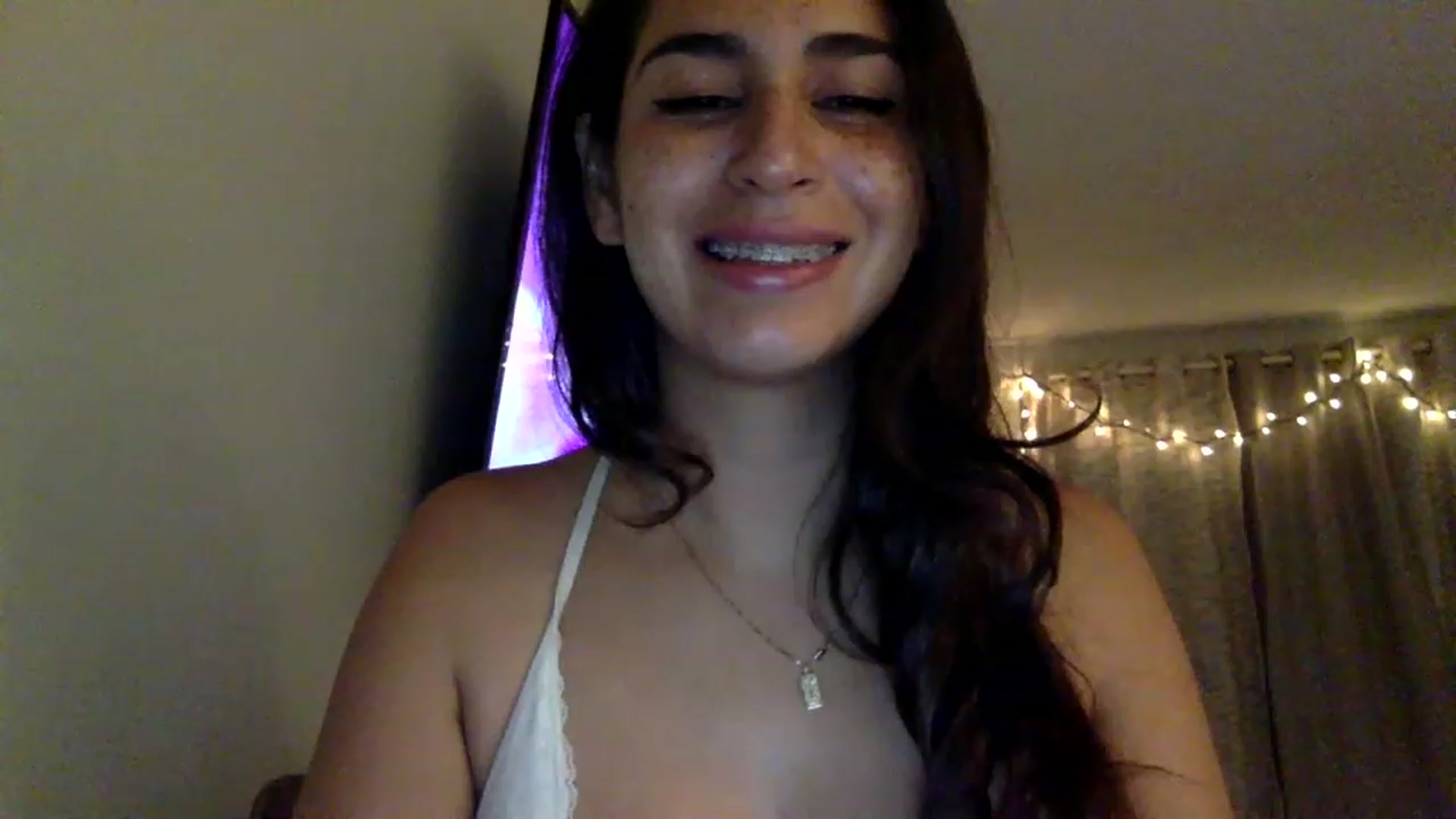 Gallery image thumbnail from FreckledPoni's myfreecams stream on, 02/07/2023, 04:33 image 20 of 20