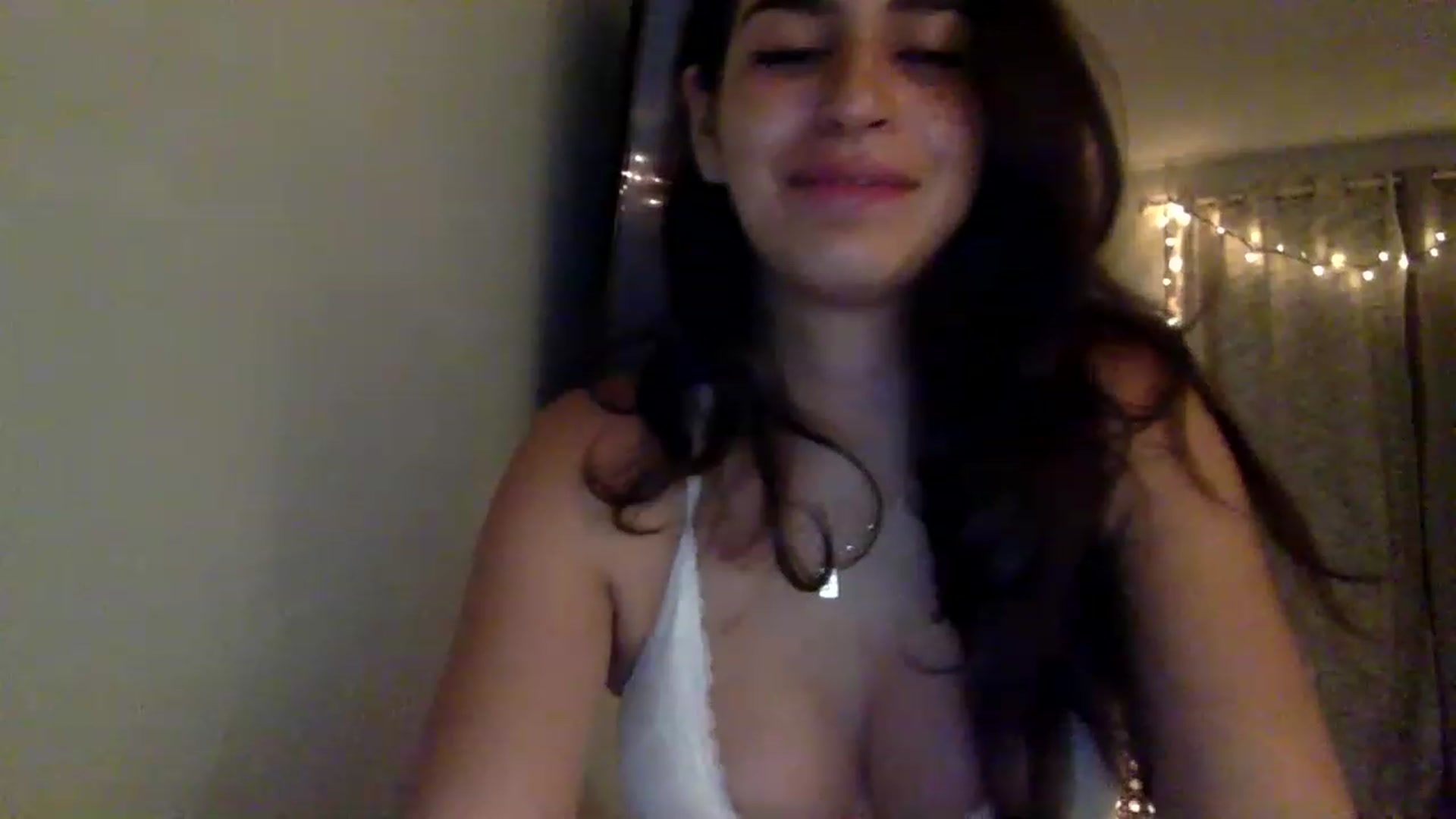 Gallery image thumbnail from FreckledPoni's myfreecams stream on, 02/07/2023, 04:33 image 12 of 20