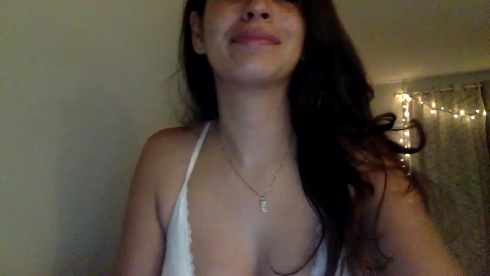 Gallery image thumbnail from FreckledPoni's myfreecams stream on, 02/07/2023, 04:33 image 9 of 20