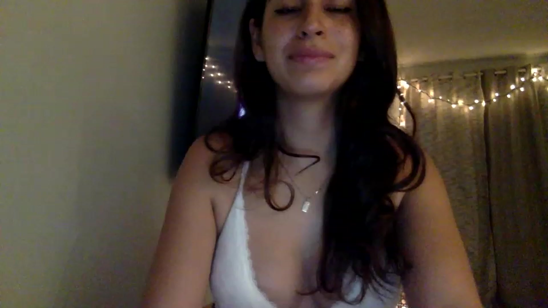 Gallery image thumbnail from FreckledPoni's myfreecams stream on, 02/07/2023, 04:33 image 14 of 20