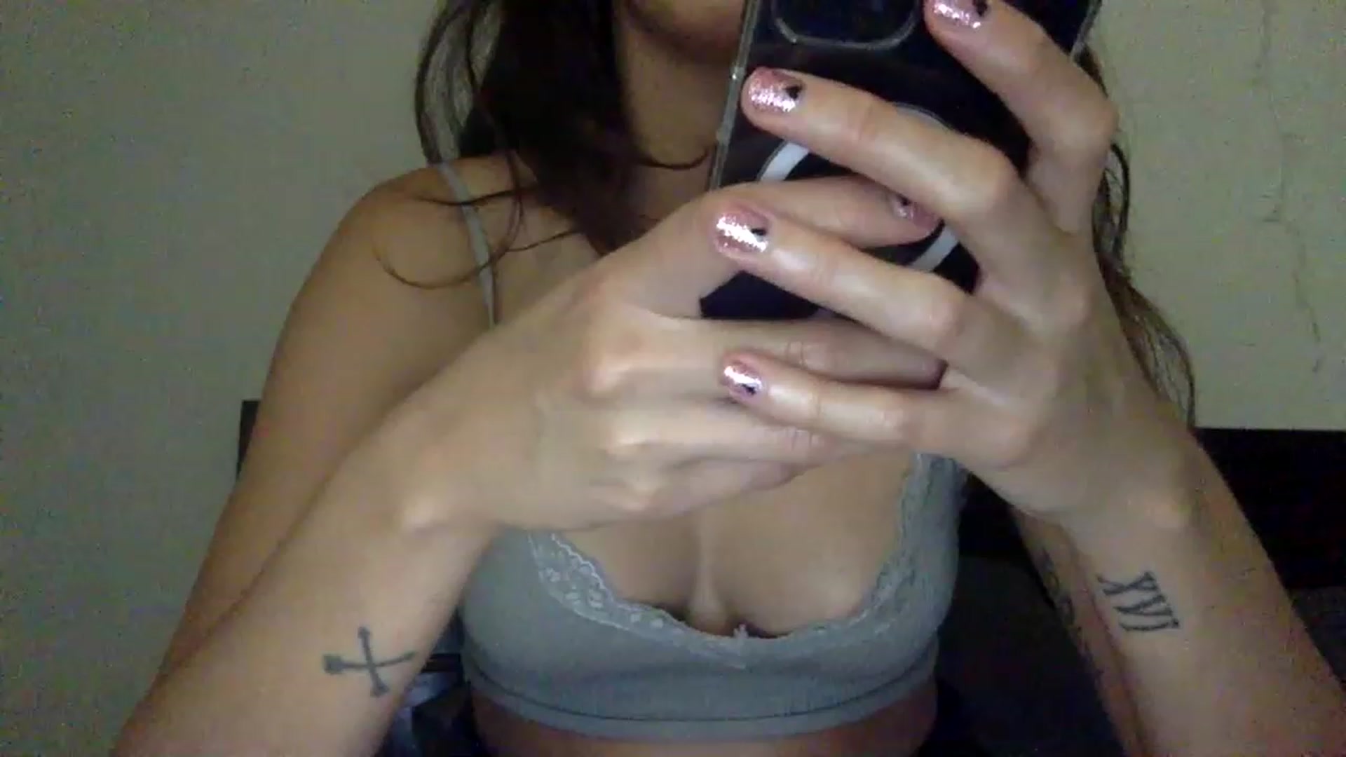 Gallery image thumbnail from FreckledPoni's myfreecams stream on, 02/10/2023, 05:47 image 19 of 20