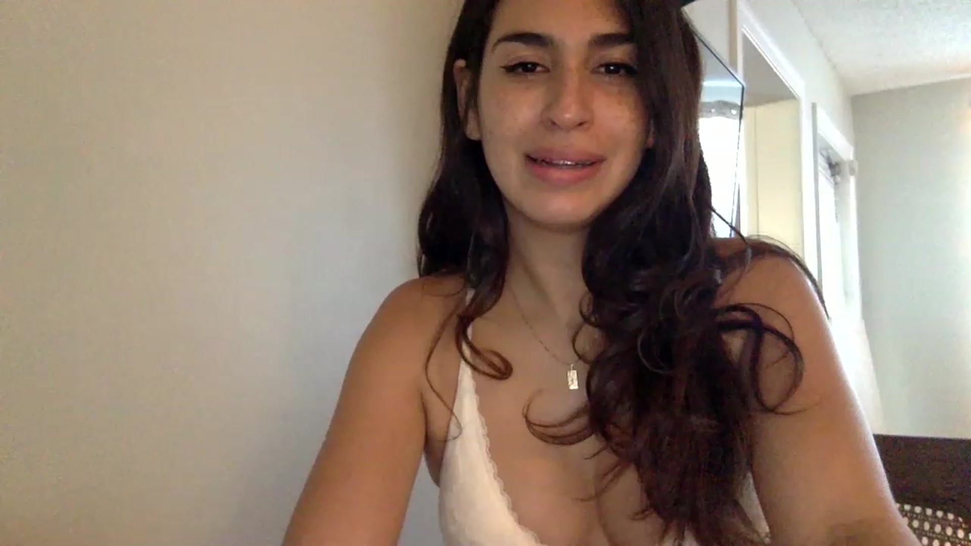 Gallery image thumbnail from FreckledPoni's myfreecams stream on, 02/13/2023, 21:37 image 10 of 20