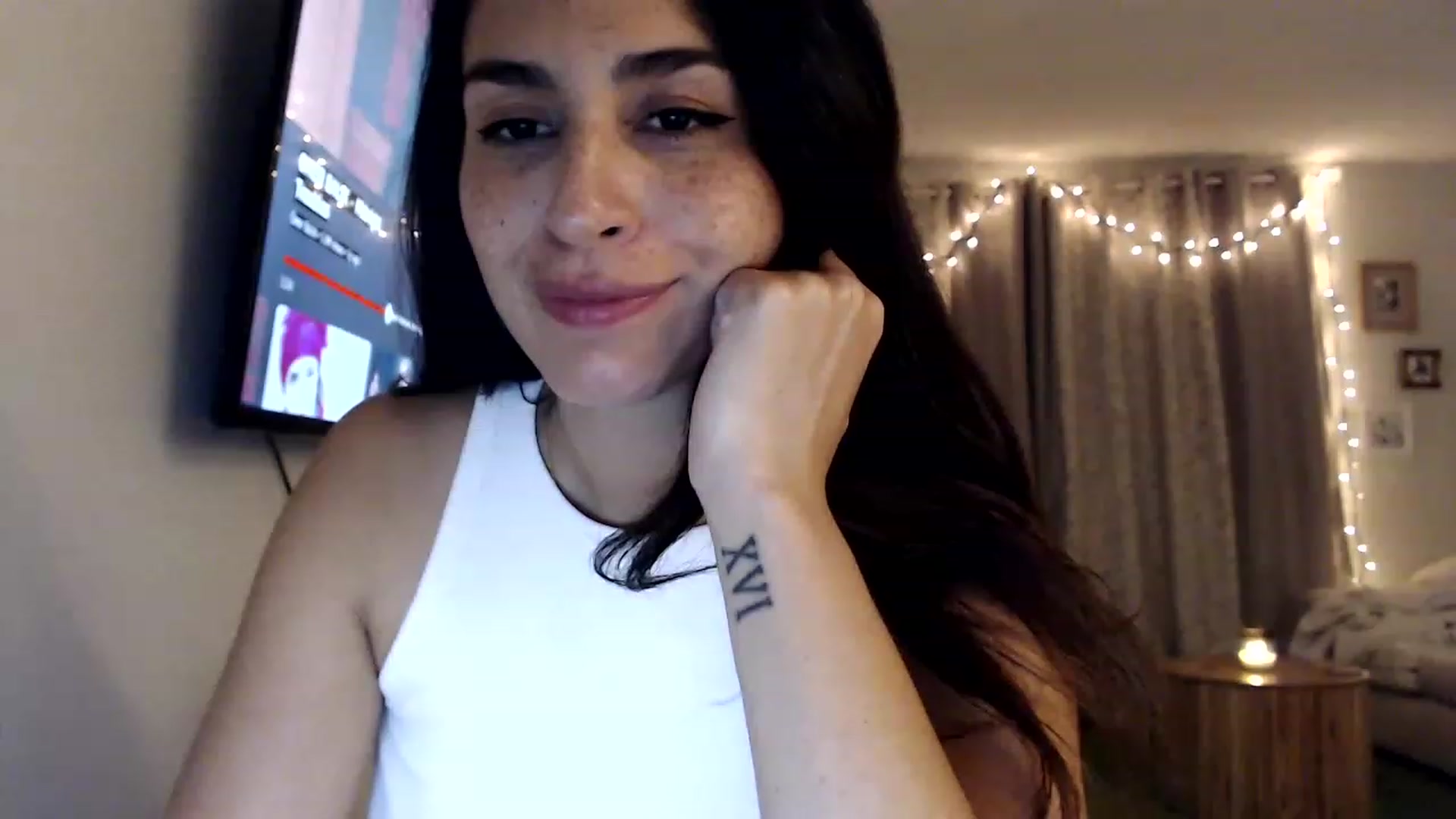 Gallery image thumbnail from FreckledPoni's myfreecams stream on, 02/21/2023, 02:31 image 1 of 20