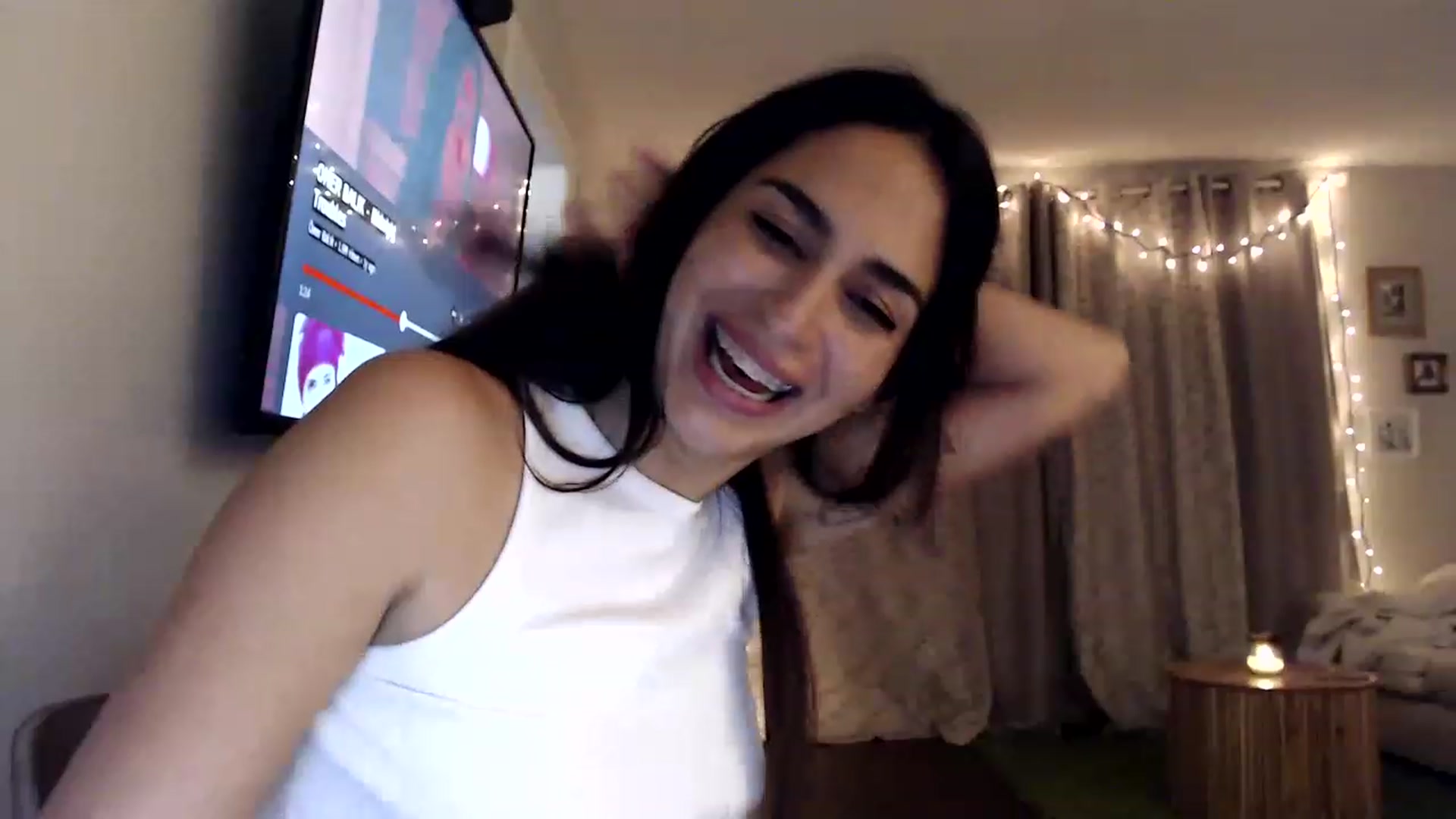 Gallery image thumbnail from FreckledPoni's myfreecams stream on, 02/21/2023, 02:31 image 20 of 20