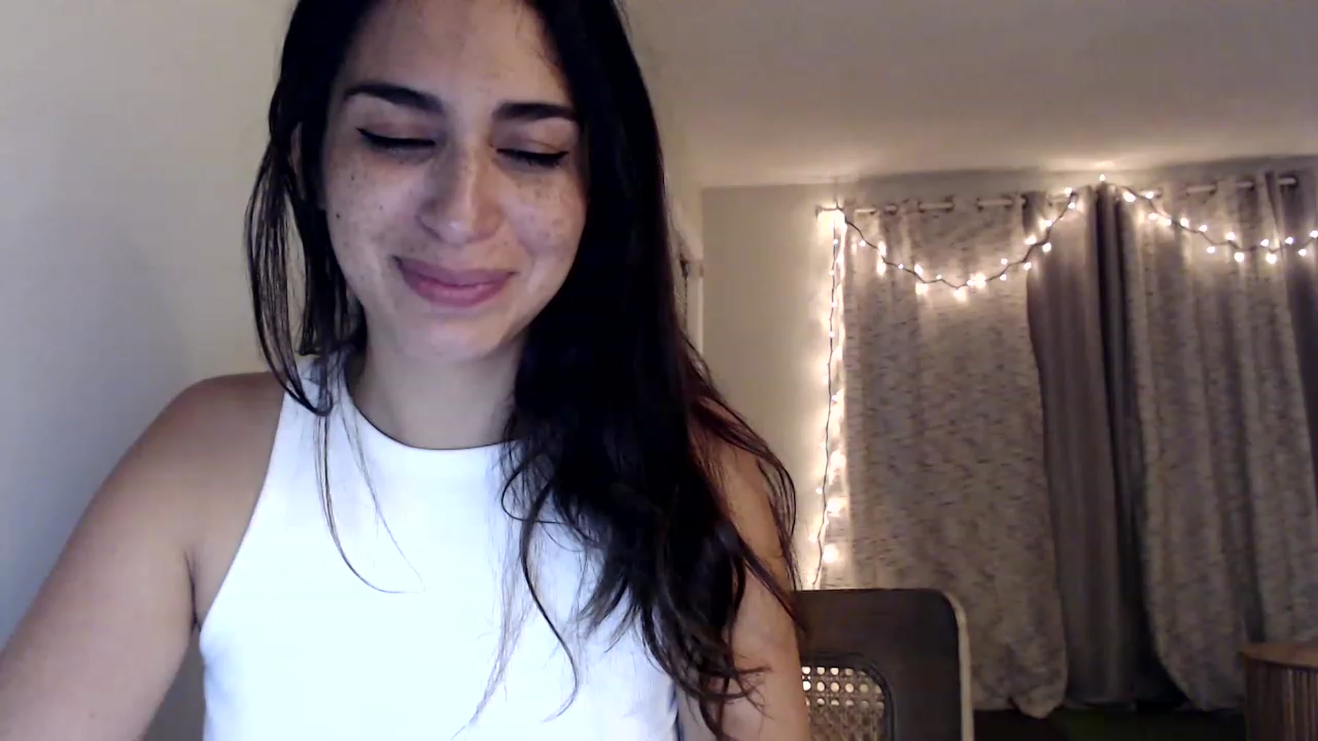 Gallery image thumbnail from FreckledPoni's myfreecams stream on, 02/21/2023, 02:31 image 10 of 20