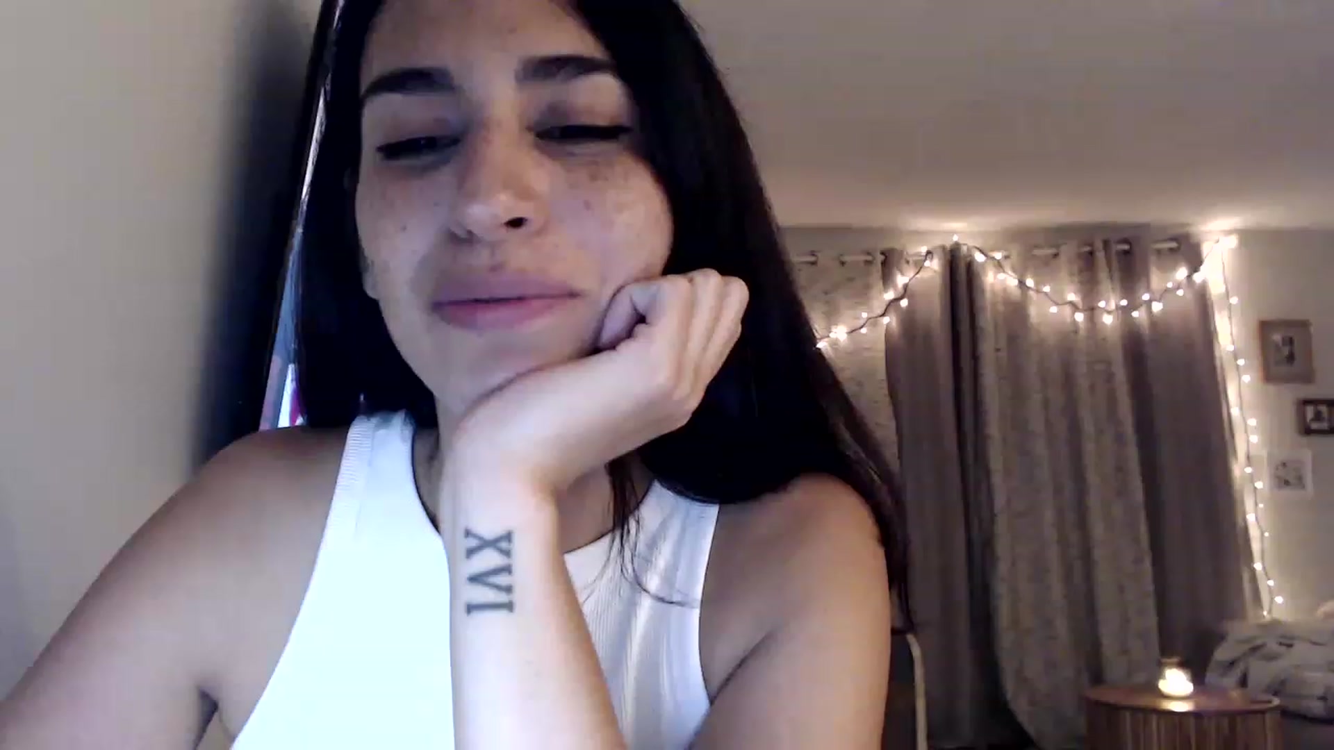 Gallery image thumbnail from FreckledPoni's myfreecams stream on, 02/21/2023, 02:31 image 14 of 20