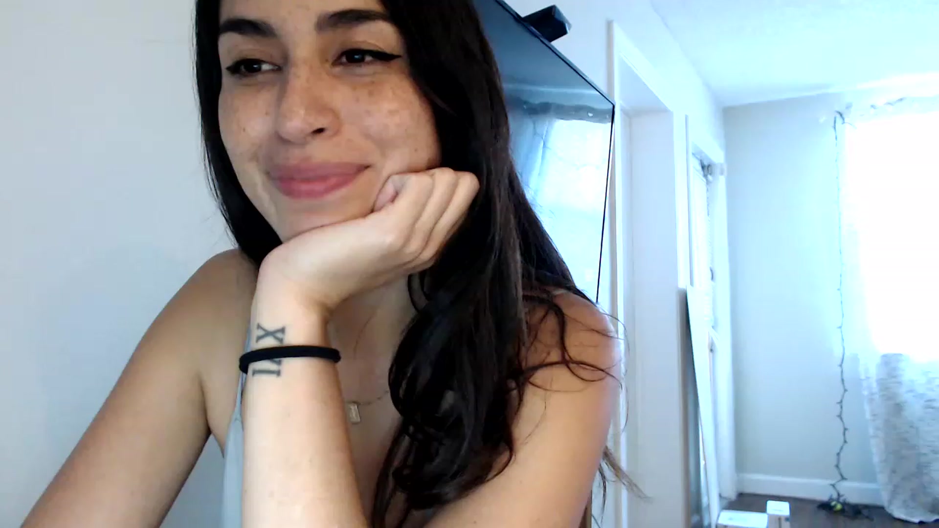 Gallery image thumbnail from FreckledPoni's myfreecams stream on, 02/25/2023, 21:23 image 16 of 20