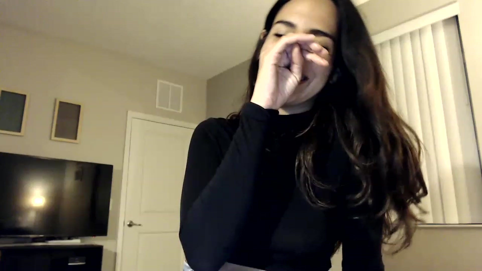 Gallery image thumbnail from FreckledPoni's myfreecams stream on, 04/10/2023, 02:08 image 7 of 20