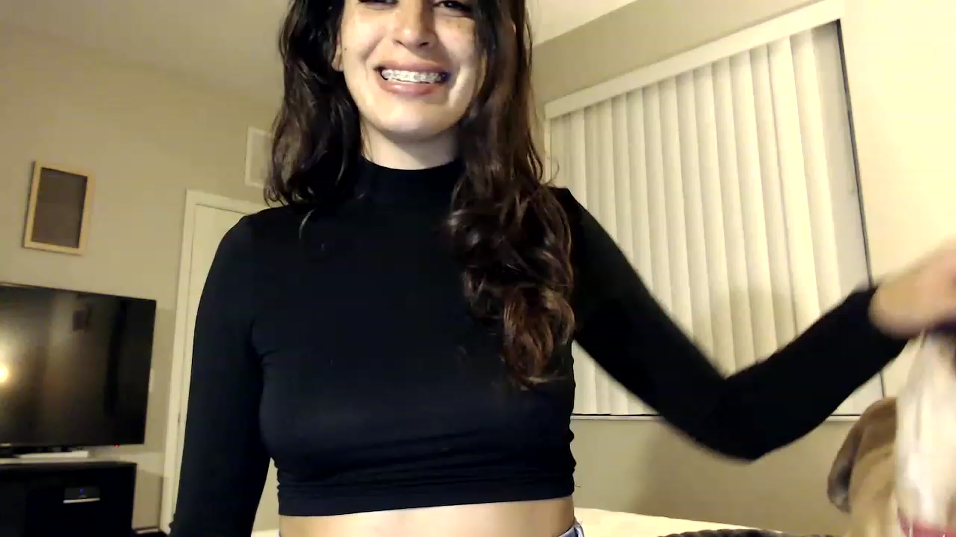 Gallery image thumbnail from FreckledPoni's myfreecams stream on, 04/10/2023, 02:08 image 1 of 20