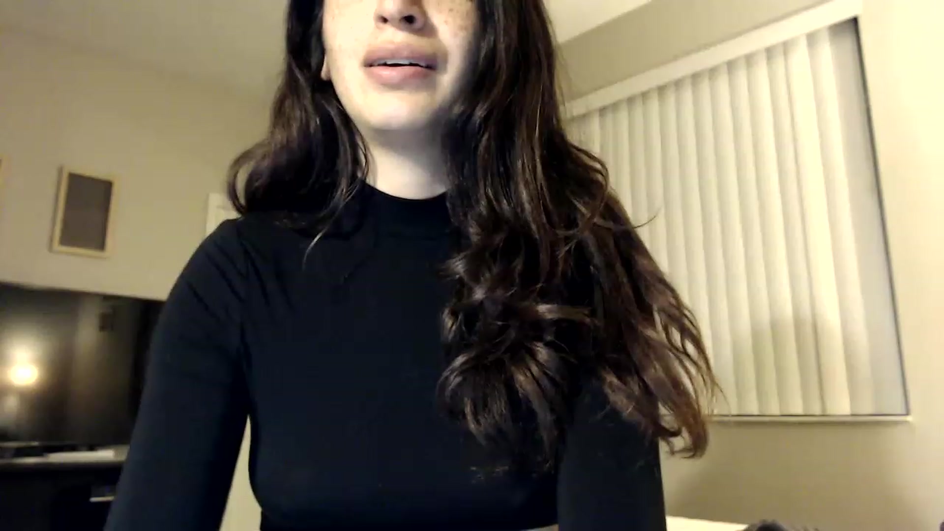 Gallery image thumbnail from FreckledPoni's myfreecams stream on, 04/10/2023, 02:08 image 3 of 20