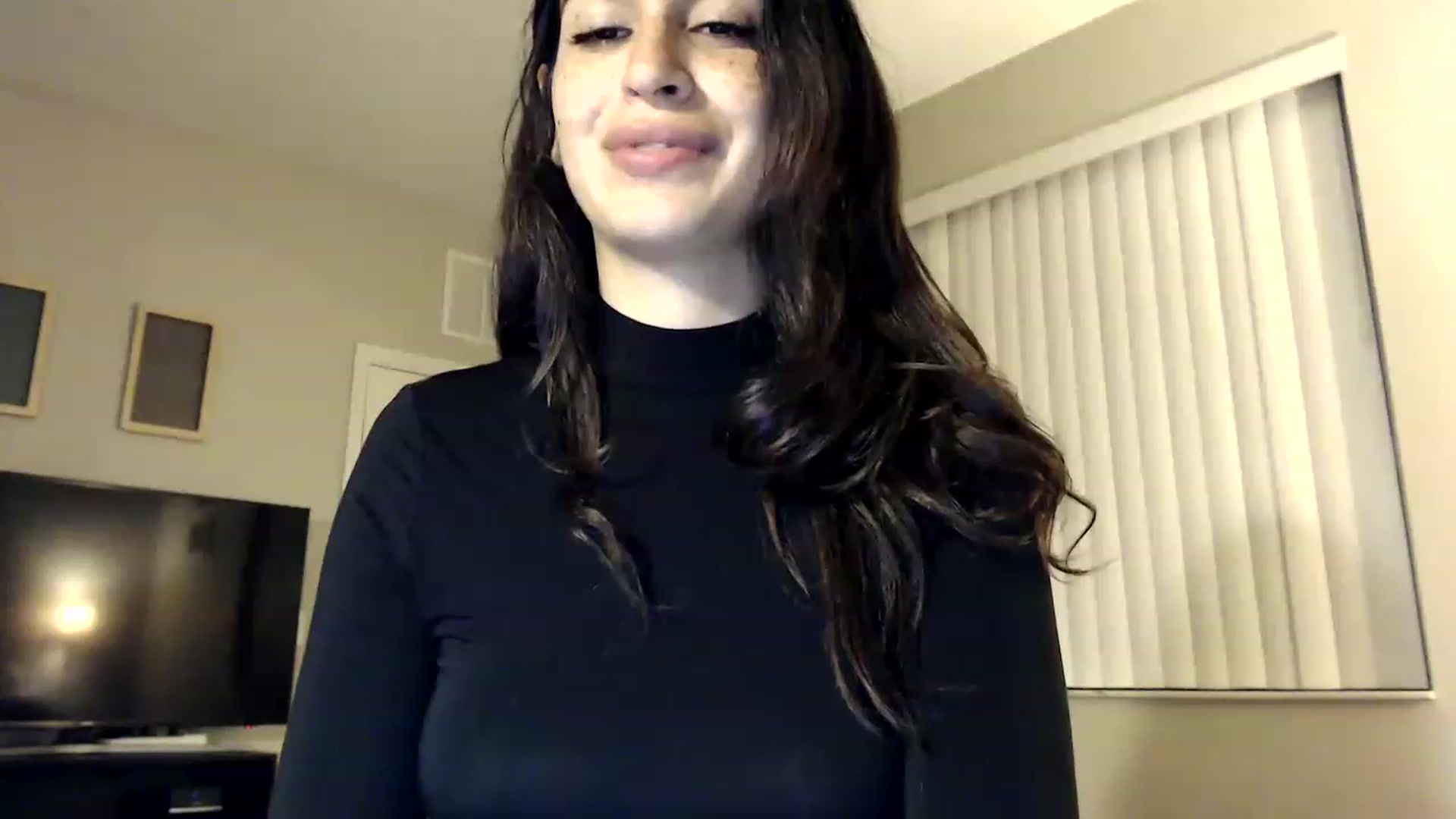 Gallery image thumbnail from FreckledPoni's myfreecams stream on, 04/10/2023, 02:58 image 9 of 20