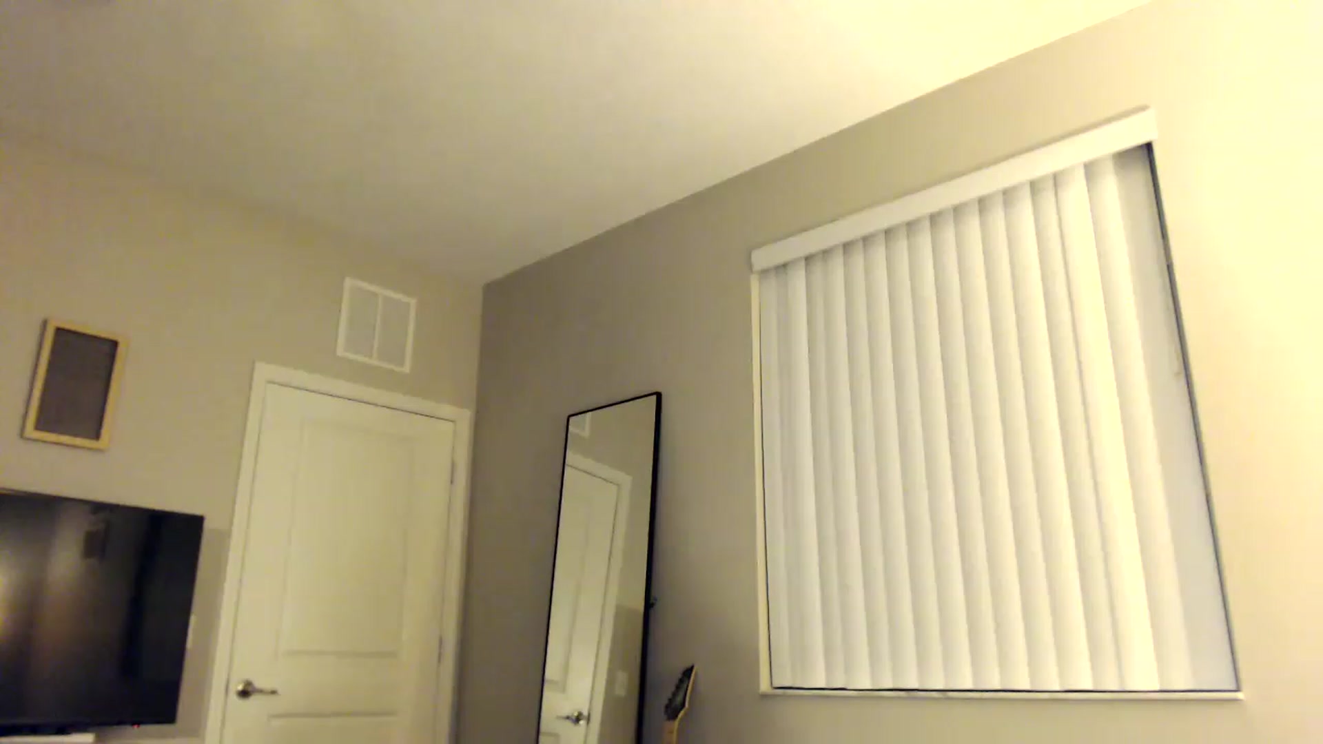 Gallery image thumbnail from FreckledPoni's myfreecams stream on, 04/10/2023, 02:58 image 16 of 20