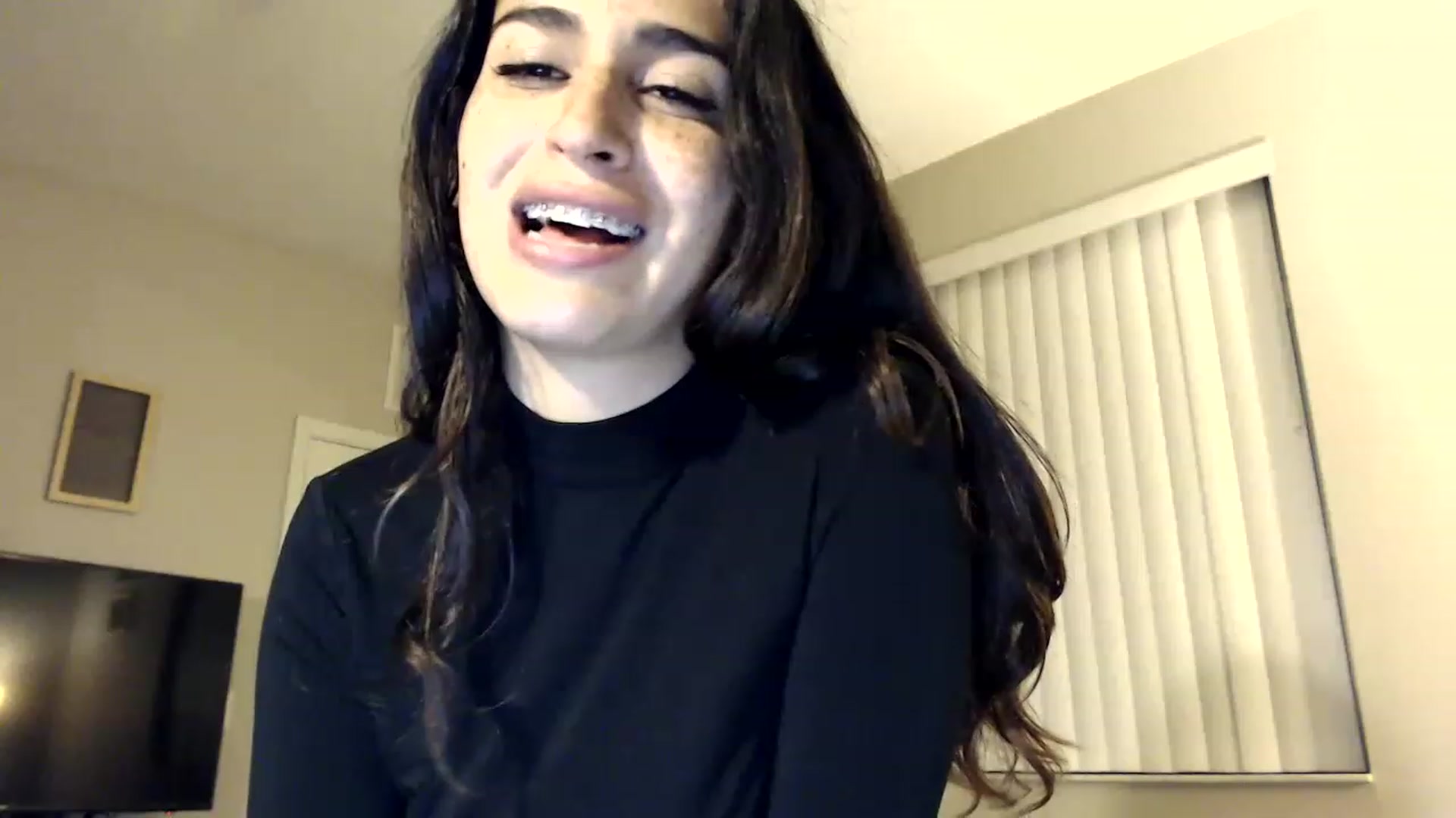 Gallery image thumbnail from FreckledPoni's myfreecams stream on, 04/10/2023, 02:58 image 20 of 20