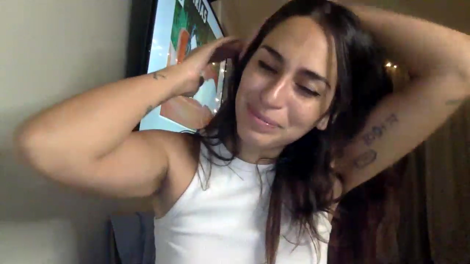 Gallery image thumbnail from FreckledPoni's myfreecams stream on, 06/14/2023, 06:25 image 5 of 20