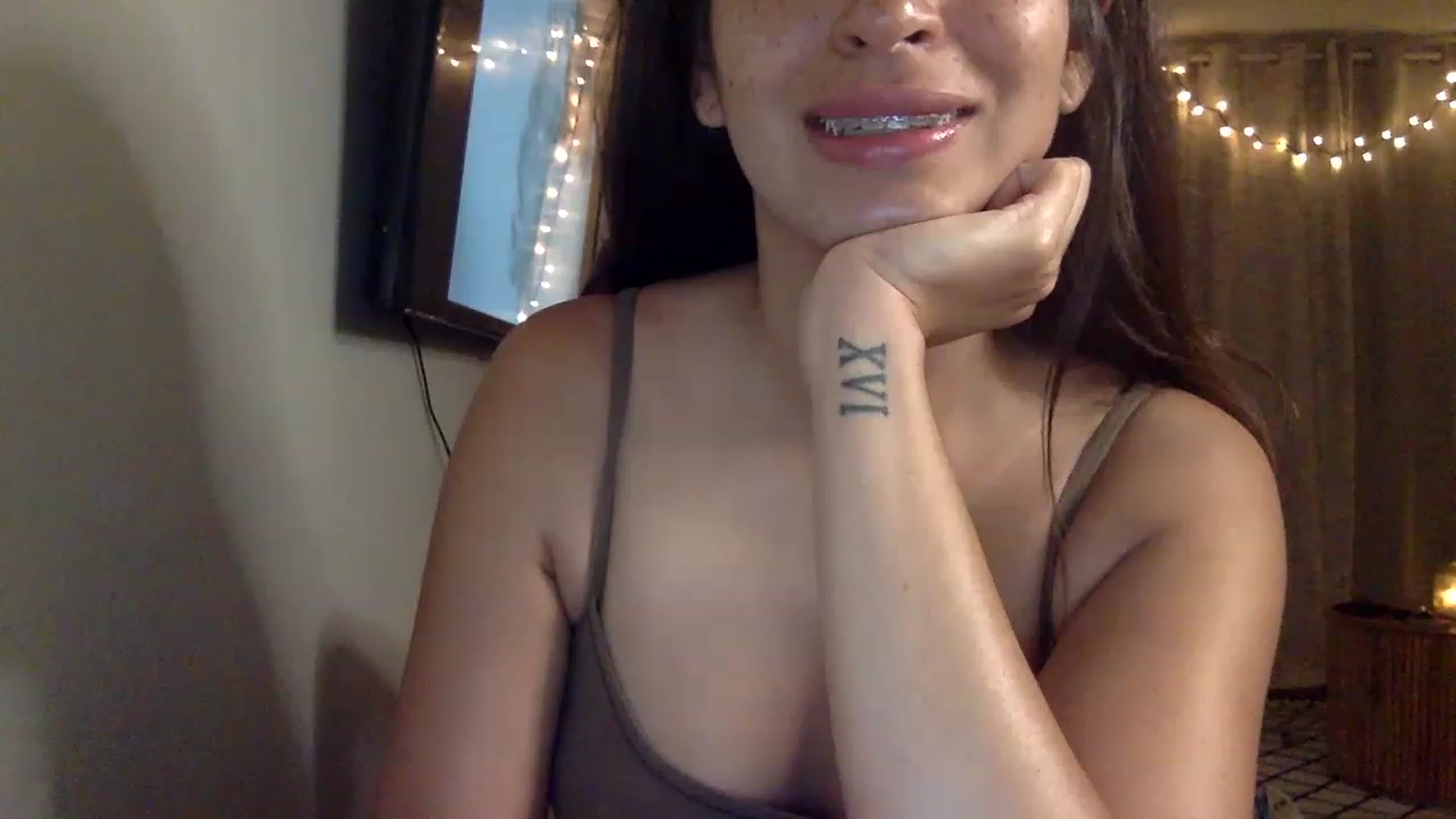 Gallery image thumbnail from FreckledPoni's myfreecams stream on, 06/17/2023, 06:43 image 15 of 20