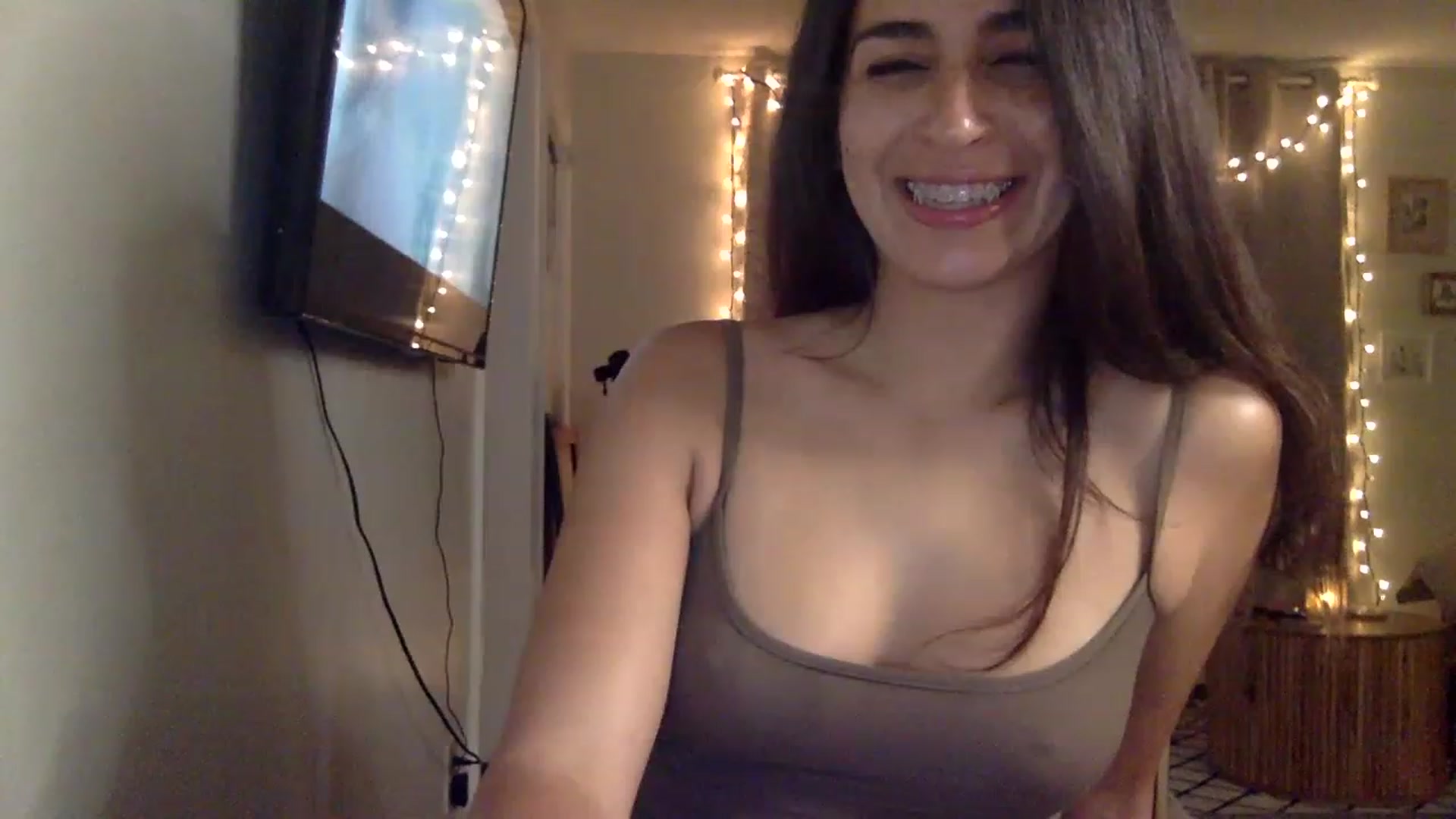 Gallery image thumbnail from FreckledPoni's myfreecams stream on, 06/17/2023, 06:43 image 9 of 20