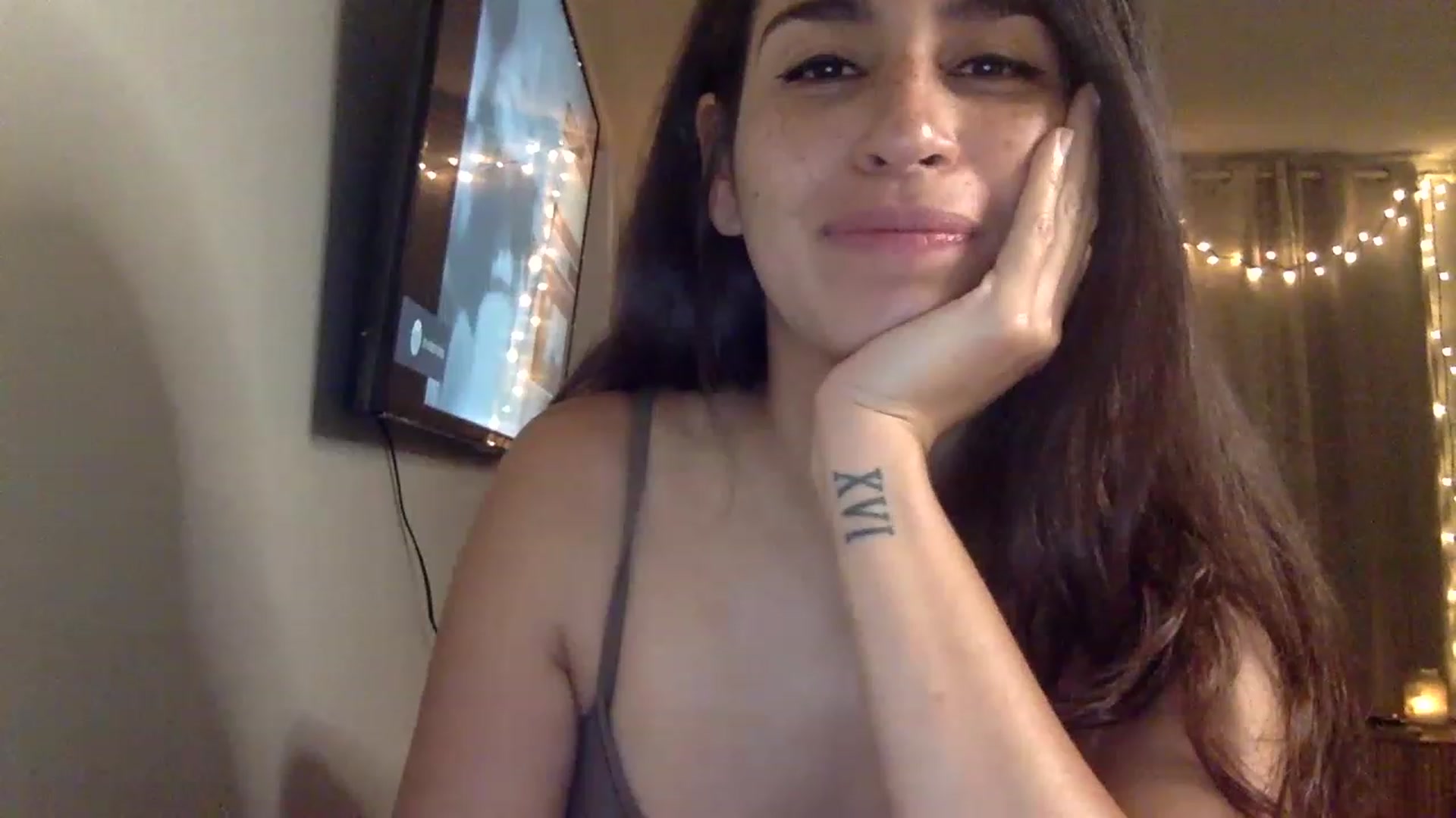 Gallery image thumbnail from FreckledPoni's myfreecams stream on, 06/17/2023, 06:43 image 16 of 20