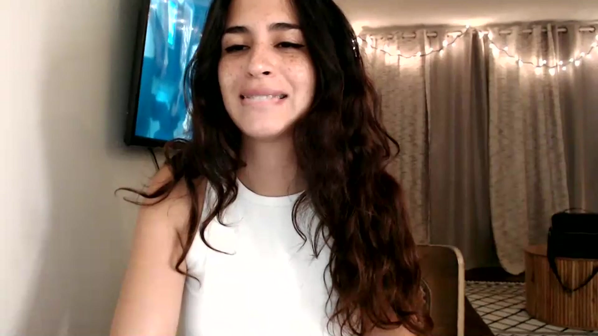 Gallery image thumbnail from FreckledPoni's myfreecams stream on, 06/29/2023, 04:31 image 15 of 20