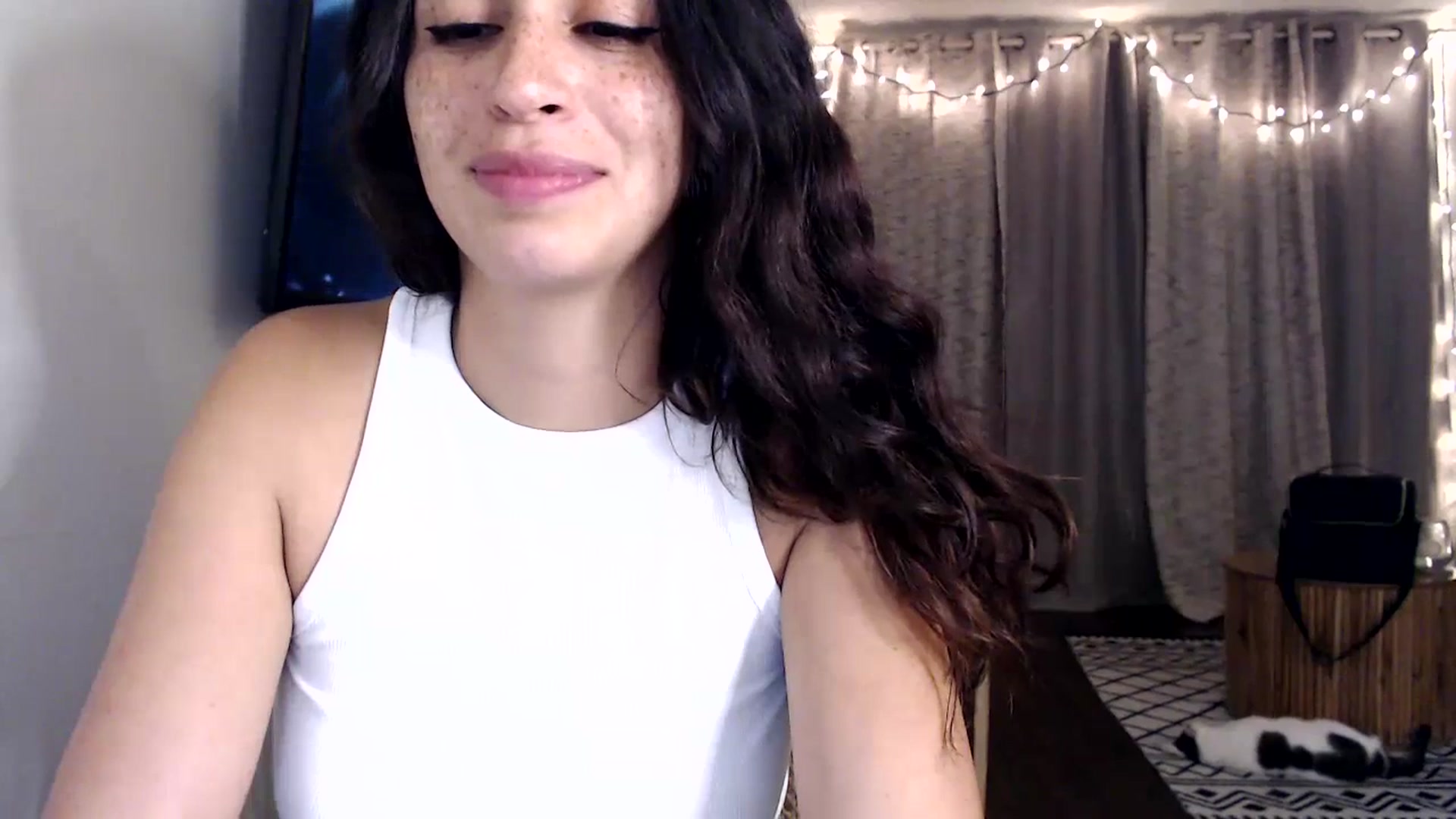 Gallery image thumbnail from FreckledPoni's myfreecams stream on, 06/29/2023, 04:31 image 2 of 20