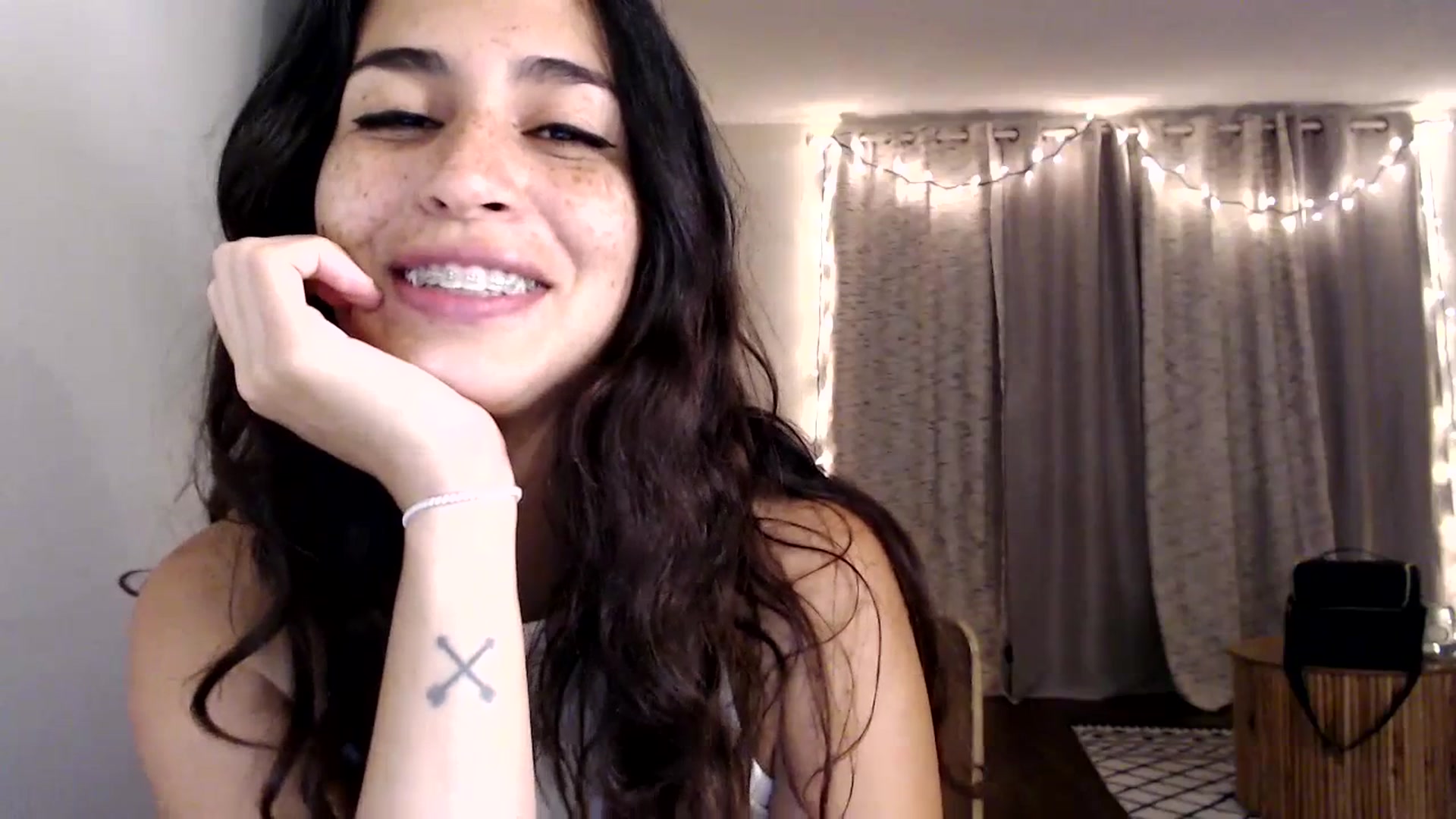Gallery image thumbnail from FreckledPoni's myfreecams stream on, 06/29/2023, 04:31 image 13 of 20