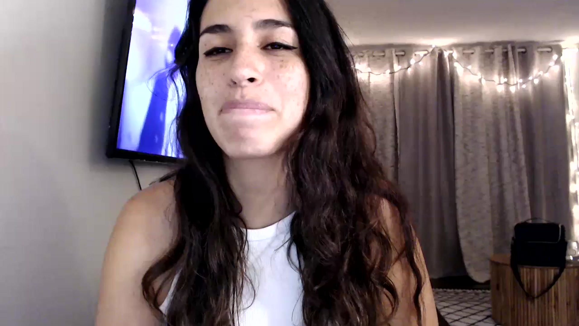 Gallery image thumbnail from FreckledPoni's myfreecams stream on, 06/29/2023, 04:31 image 12 of 20