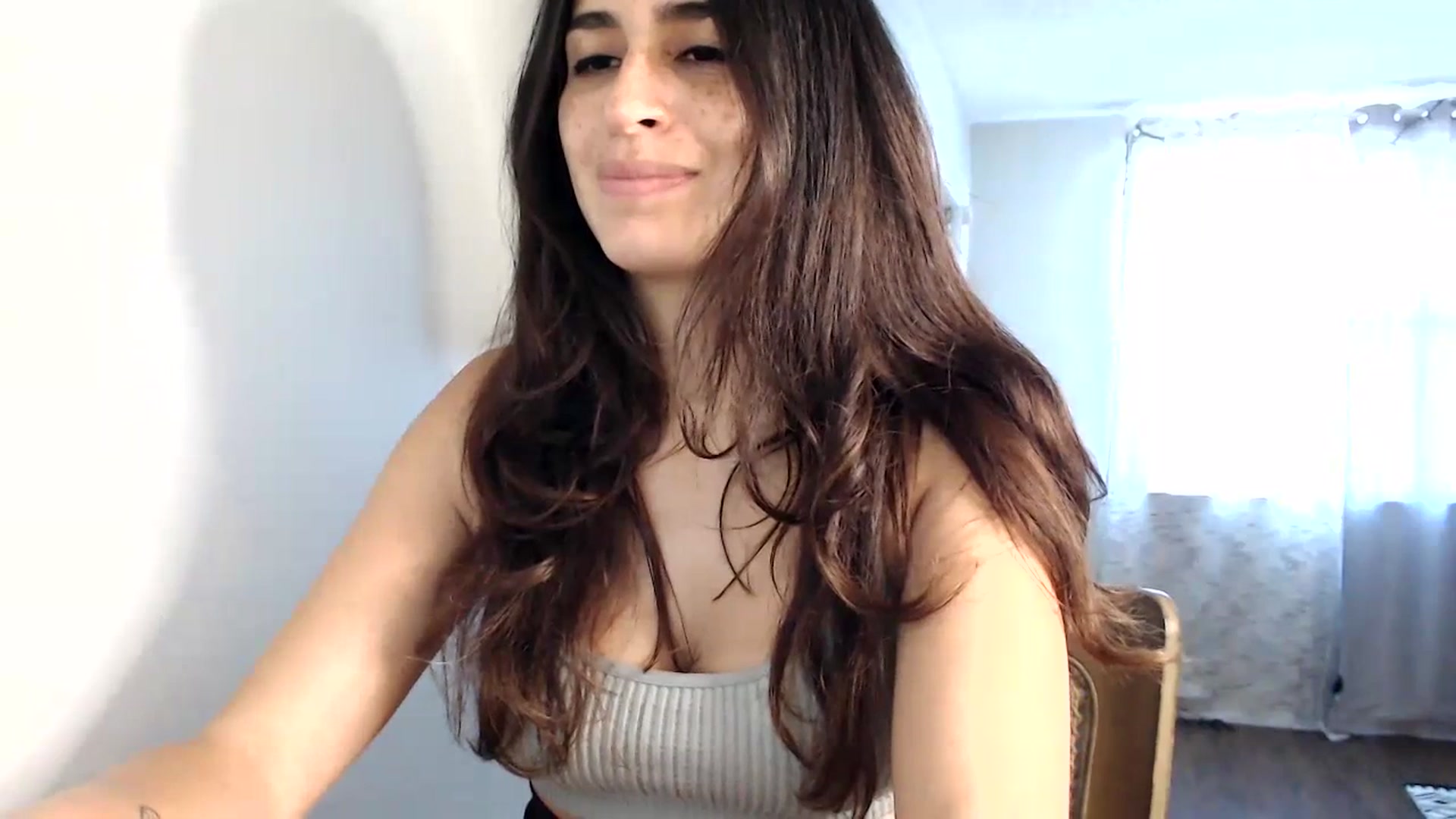 Gallery image thumbnail from FreckledPoni's myfreecams stream on, 07/05/2023, 22:38 image 5 of 20