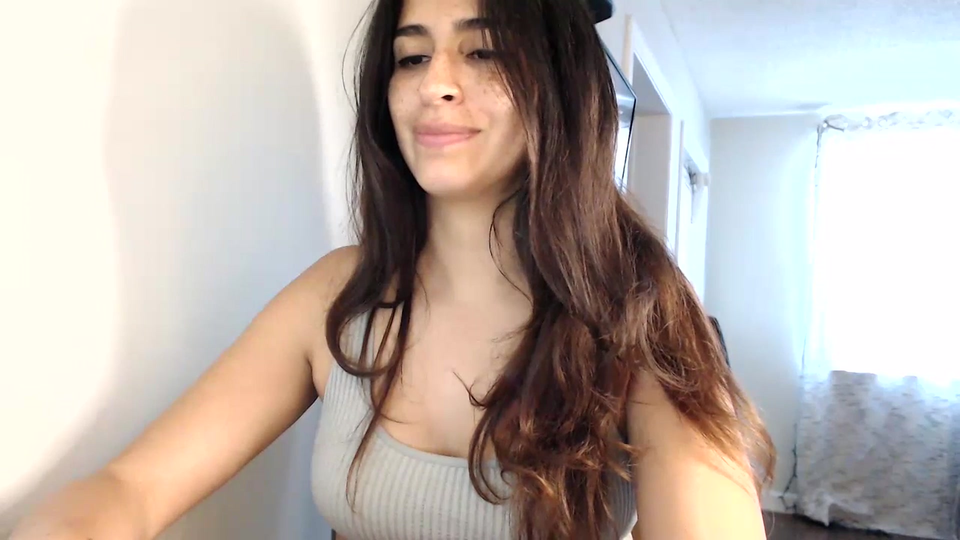 Gallery image thumbnail from FreckledPoni's myfreecams stream on, 07/05/2023, 22:38 image 16 of 20