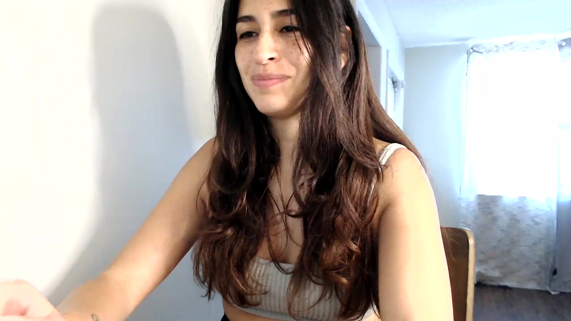 Gallery image thumbnail from FreckledPoni's myfreecams stream on, 07/05/2023, 22:38 image 10 of 20