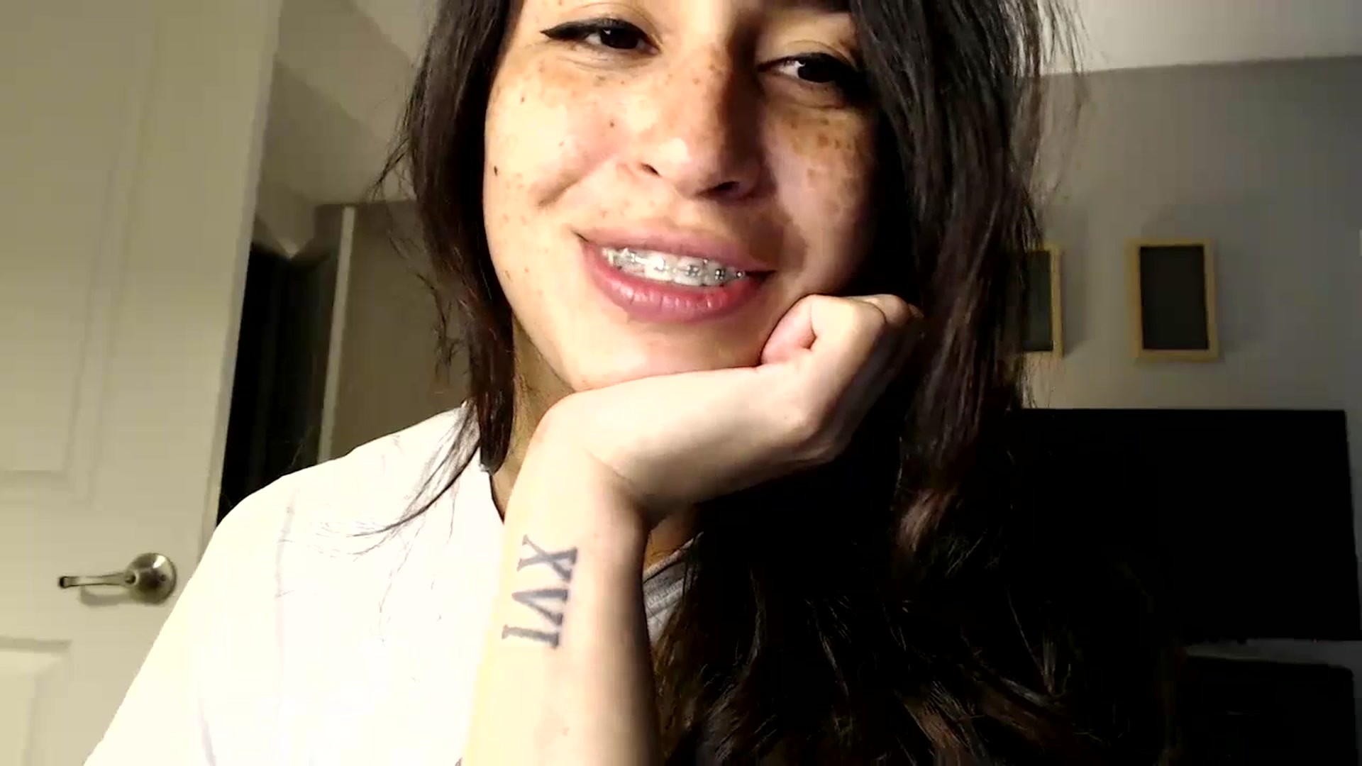 Gallery image thumbnail from FreckledPoni's myfreecams stream on, 07/08/2023, 19:58 image 10 of 20