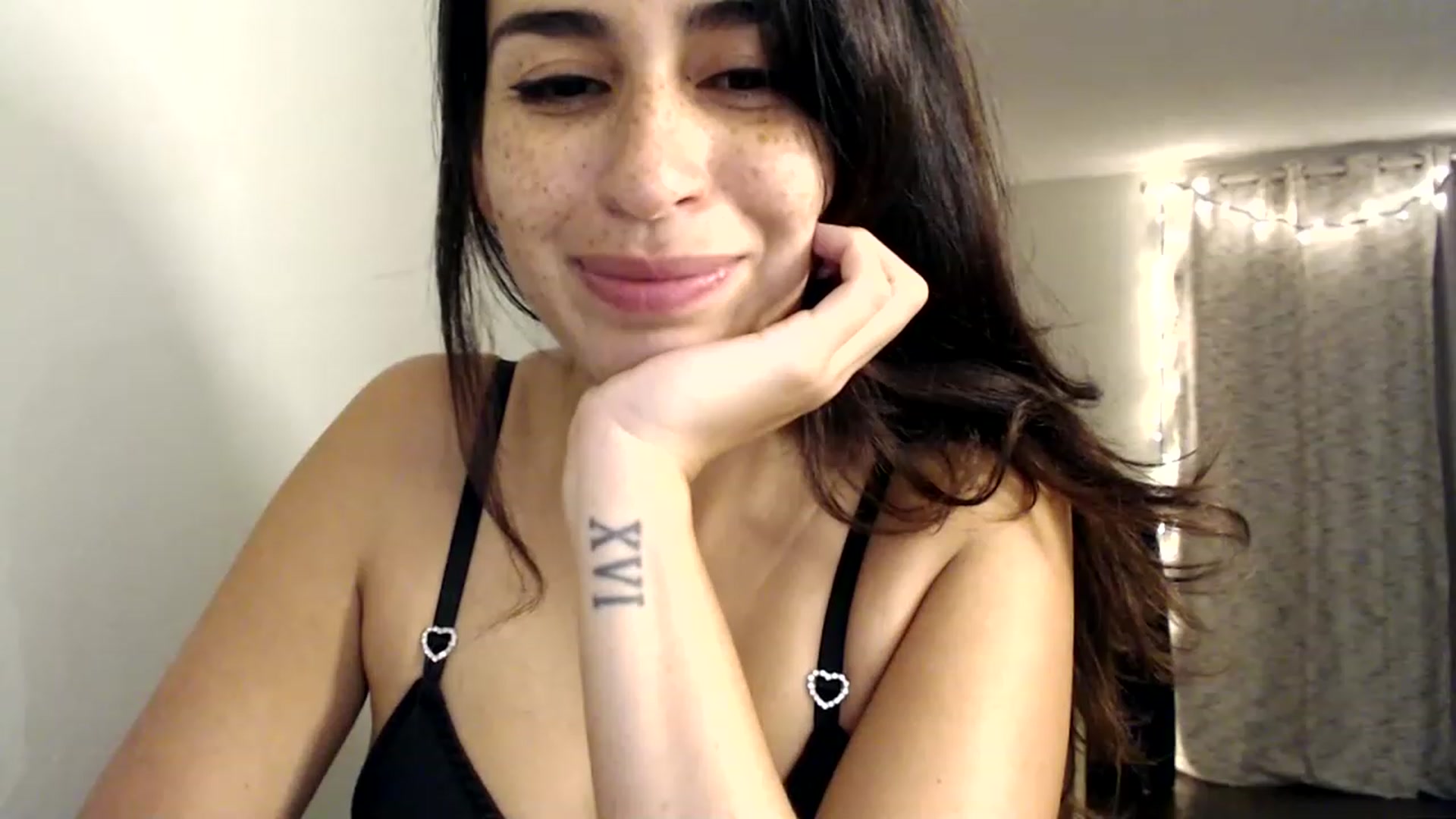 Gallery image thumbnail from FreckledPoni's myfreecams stream on, 07/12/2023, 05:23 image 6 of 20